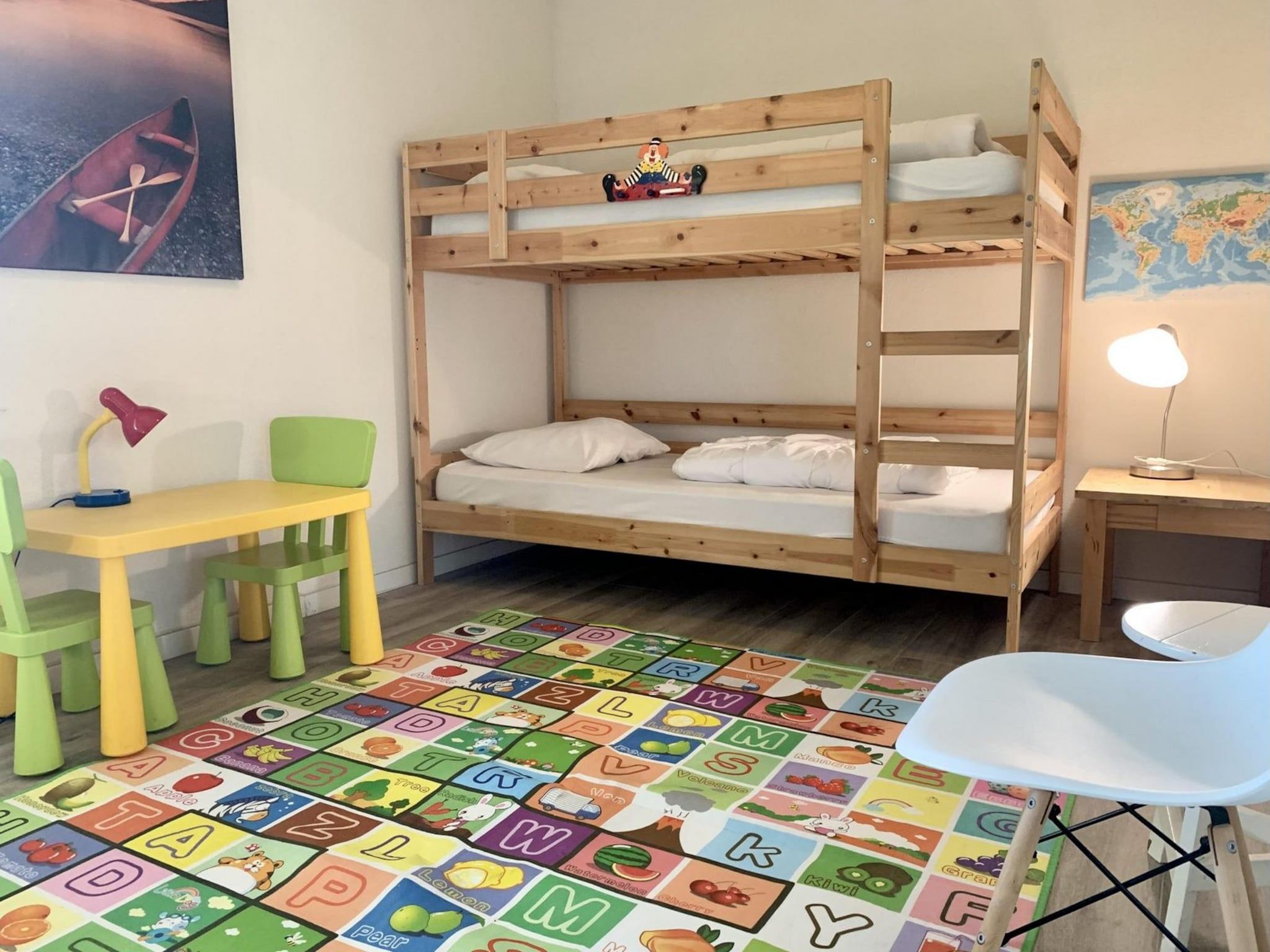 Een slaapkamer van Zeewaard 18 in Sint Maartenszee