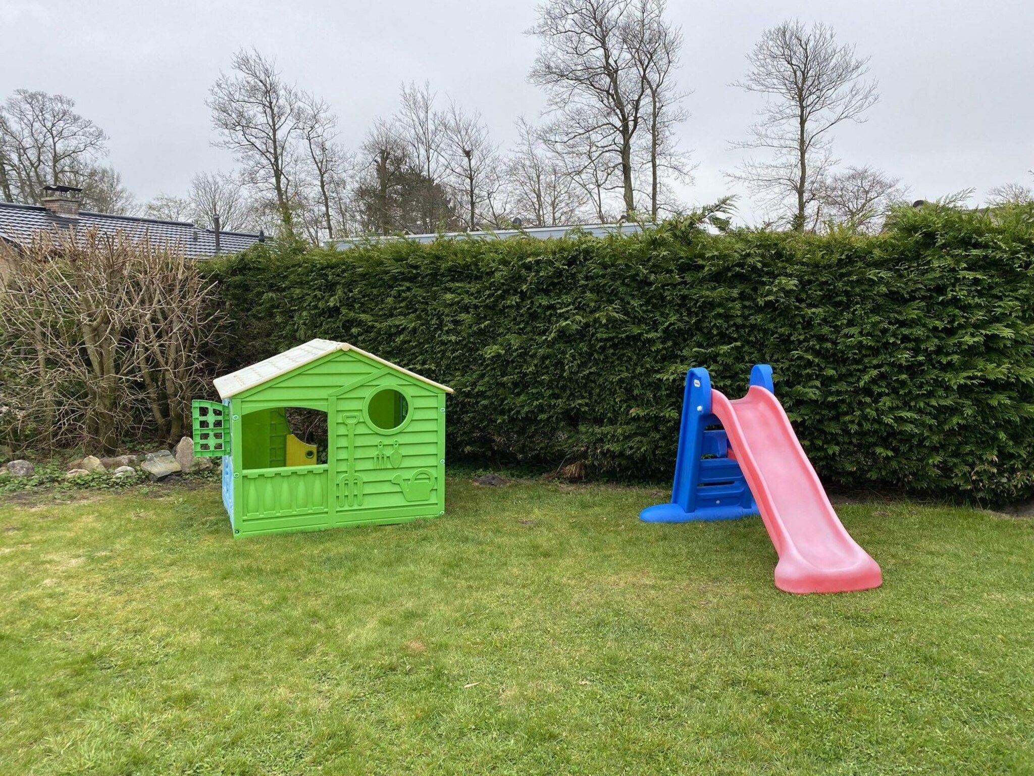 De tuin van Zeewaard 37 in Sint Maartenszee