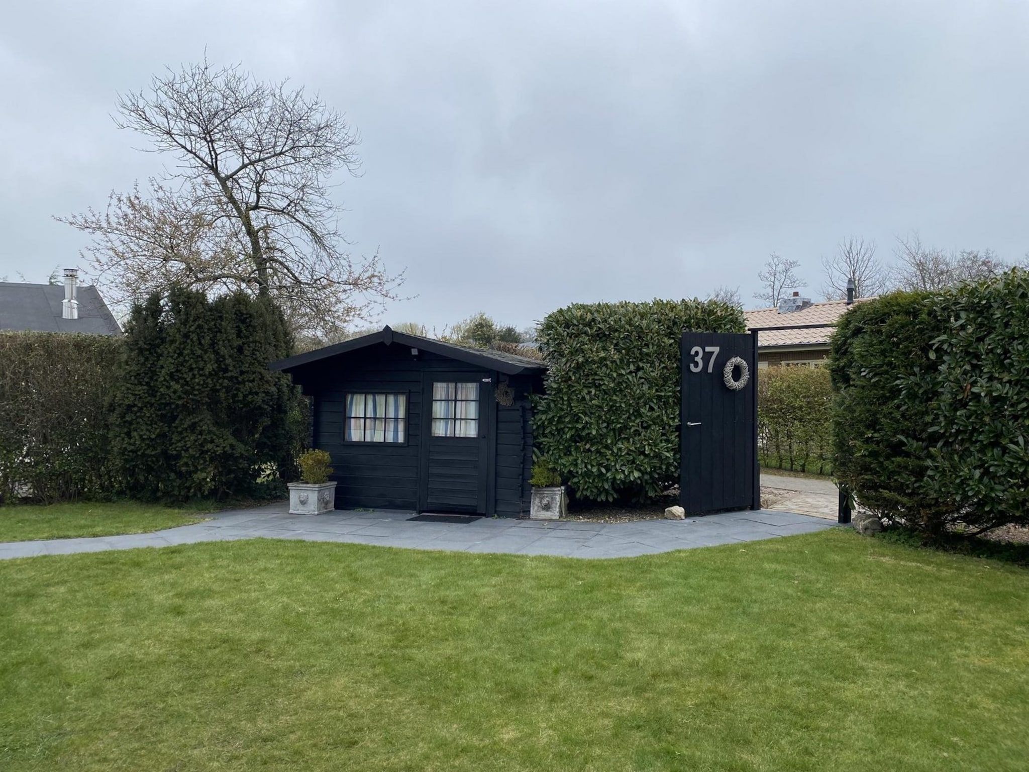 De tuin van Zeewaard 37 in Sint Maartenszee