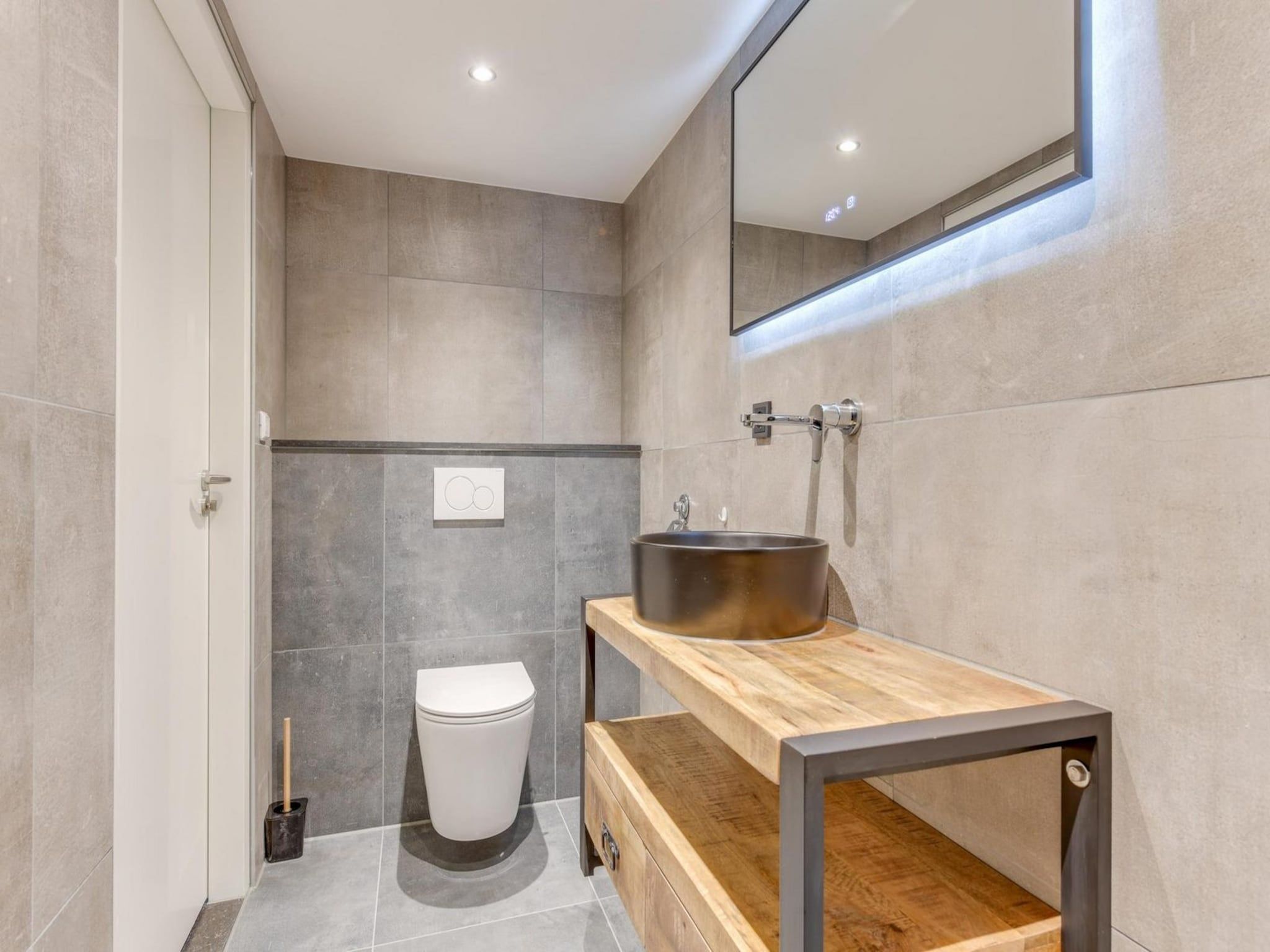 De badkamer van Gudea 1 in Sint Maartensbrug