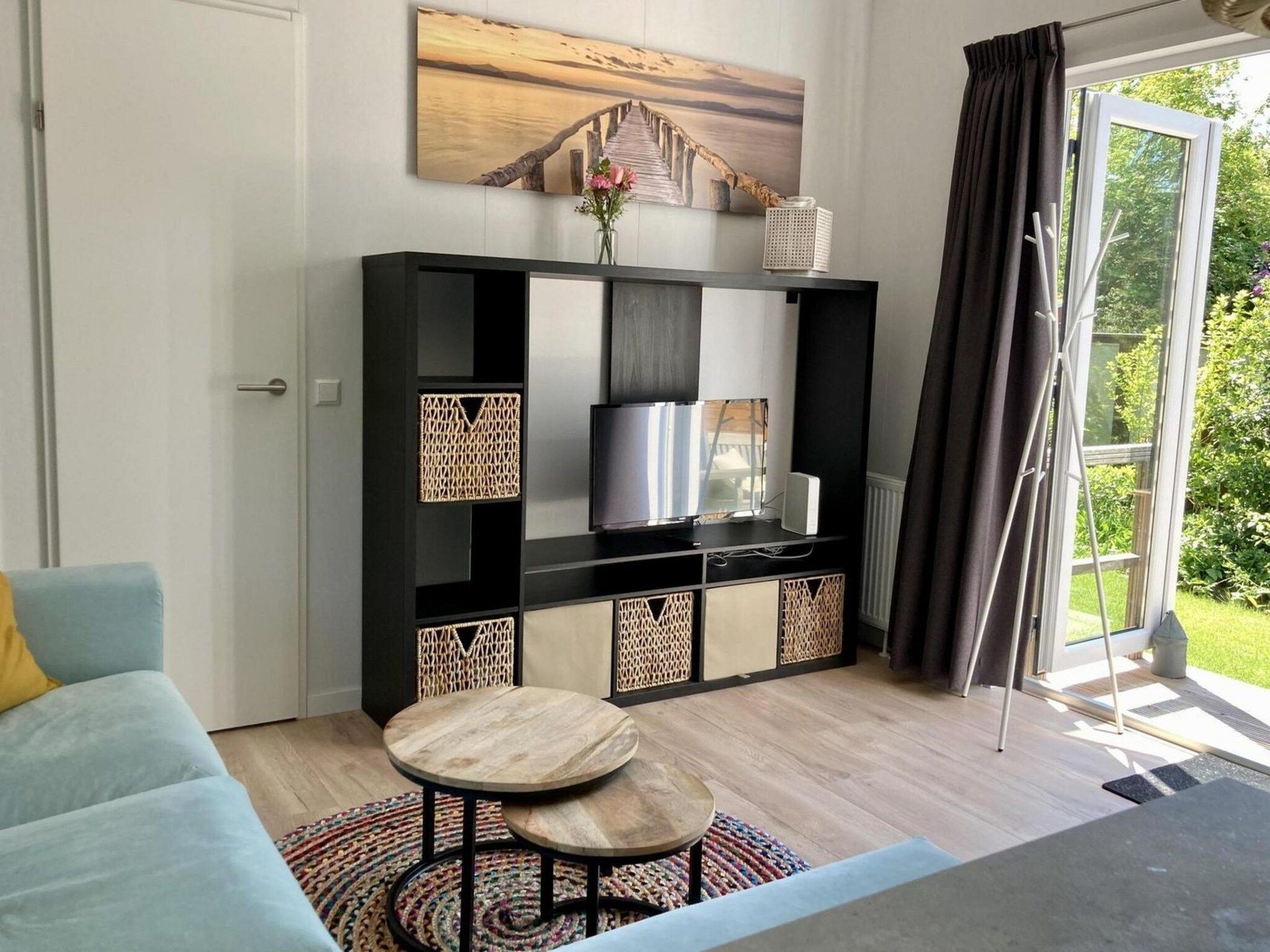 De woonkamer van Campanula 225 in Sint Maartenszee