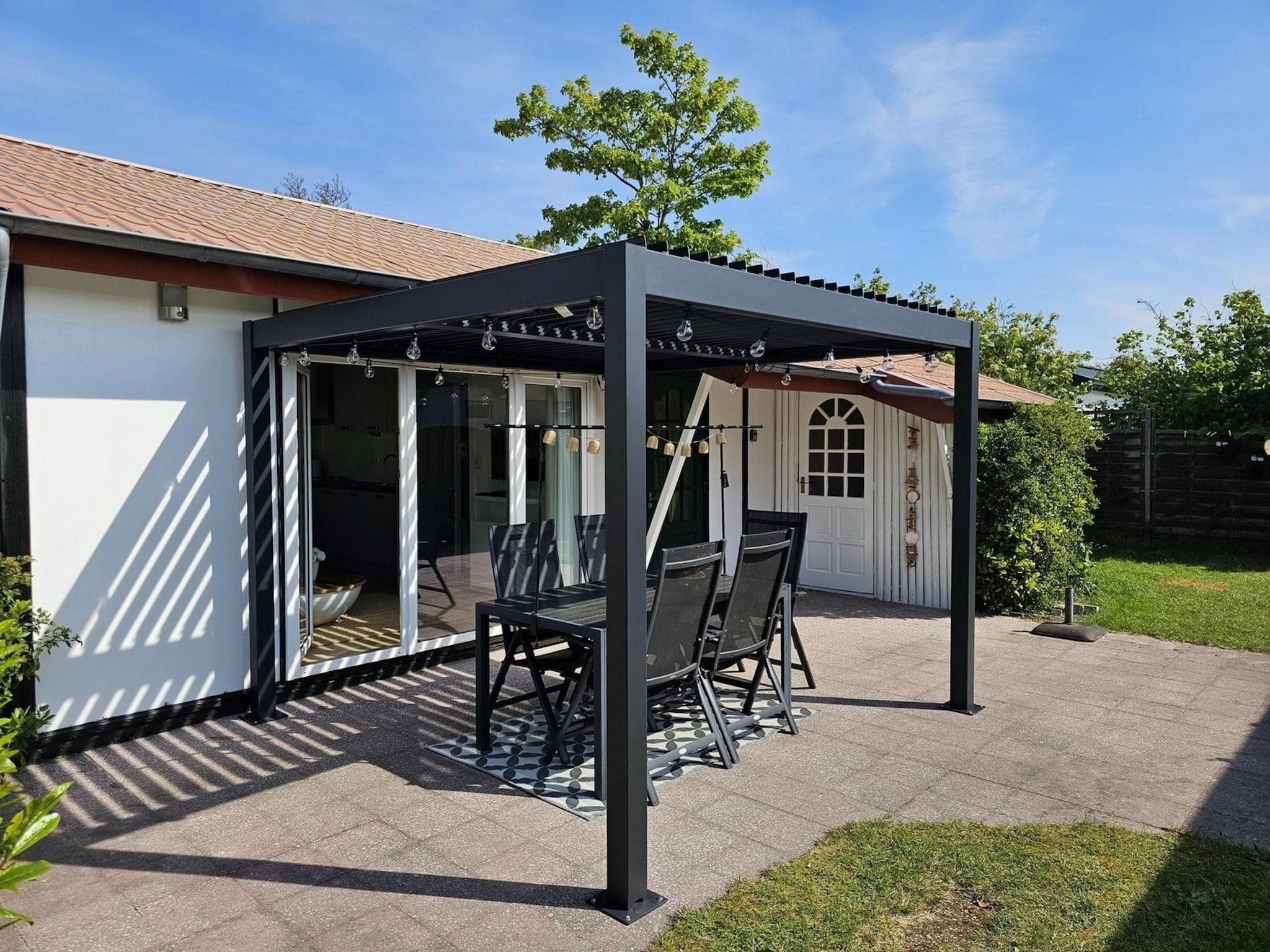 De woonkamer van Eb en Vloed 62 in Sint Maartenszee