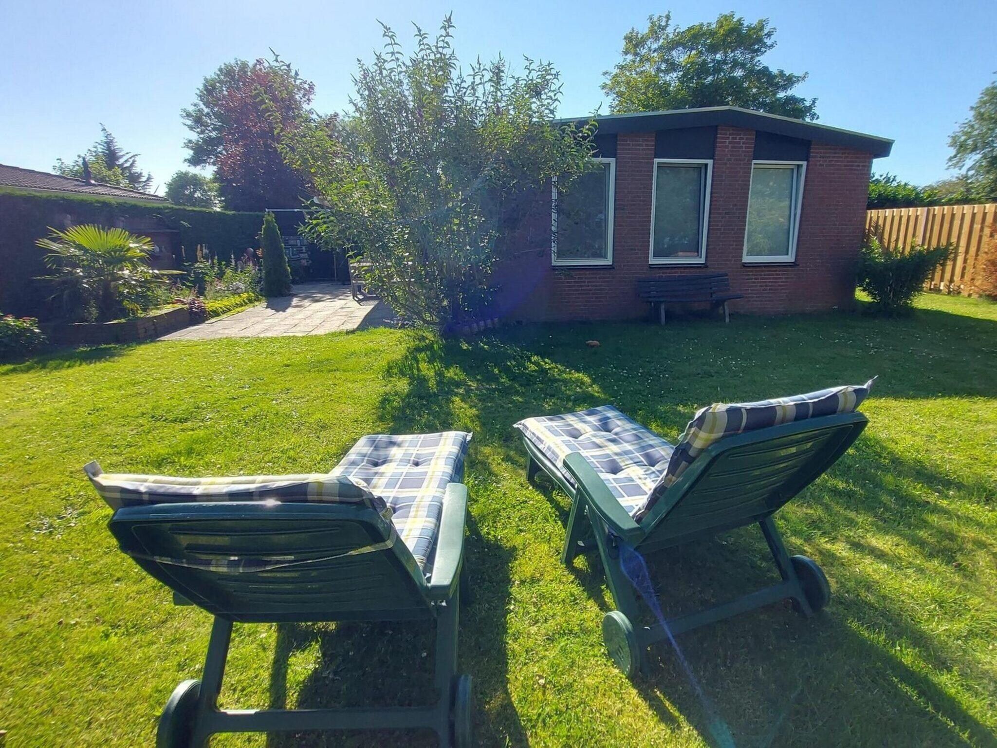 De tuin van Eureka 073 in Sint Maartenszee