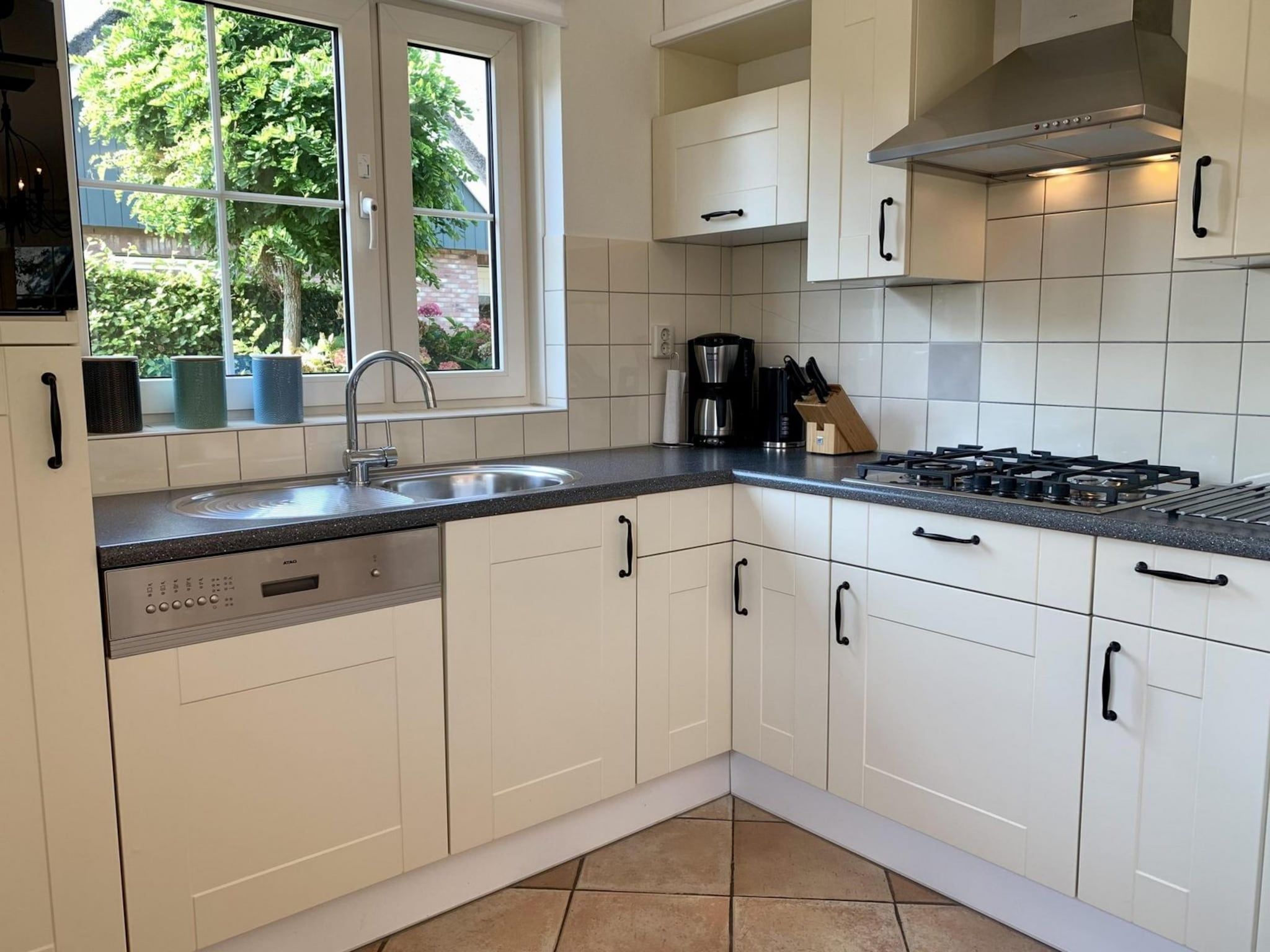 De keuken van Anzelhoef 7 in Sint Maartenszee
