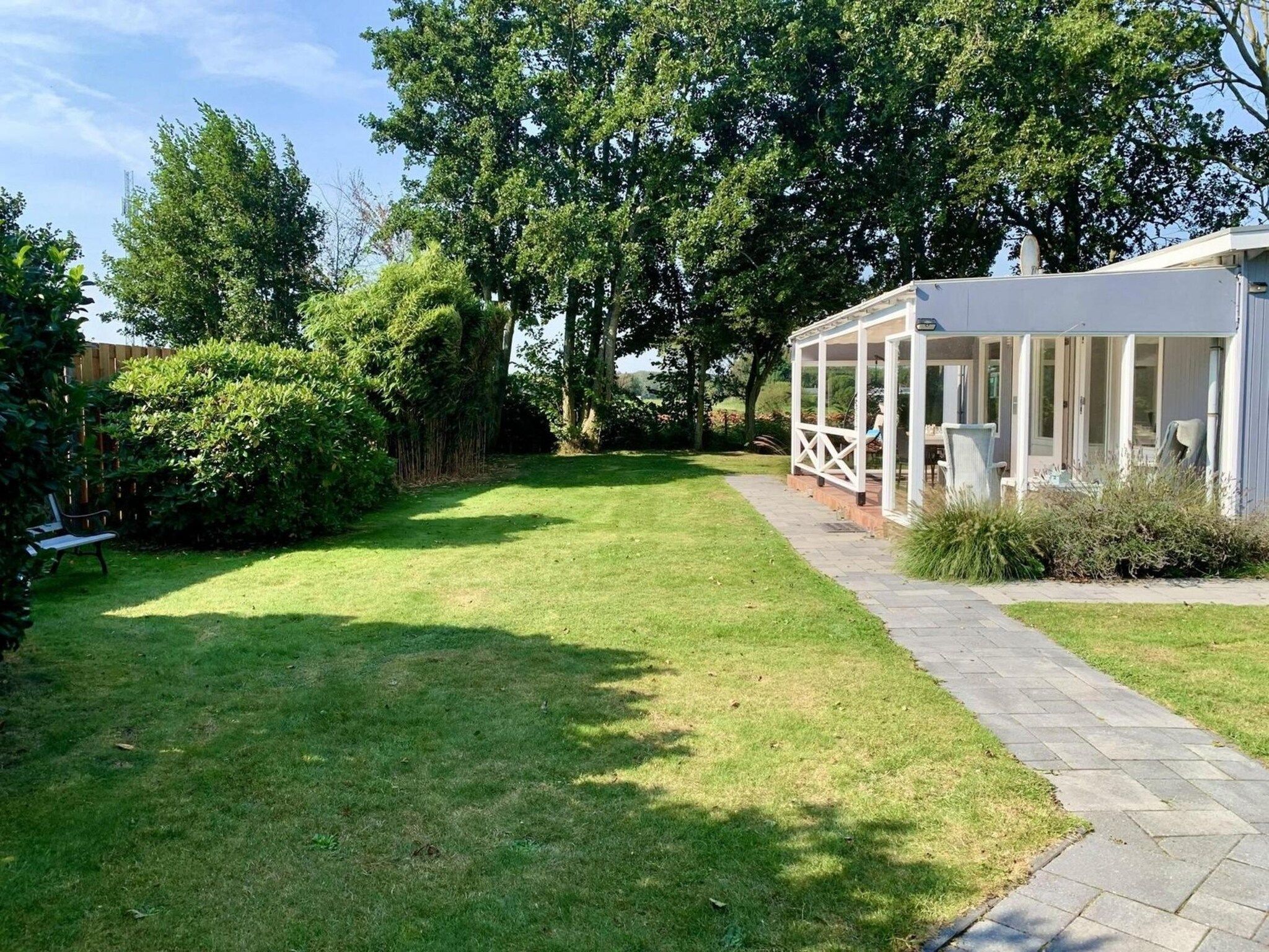 De tuin van Eureka 075 in Sint Maartenszee