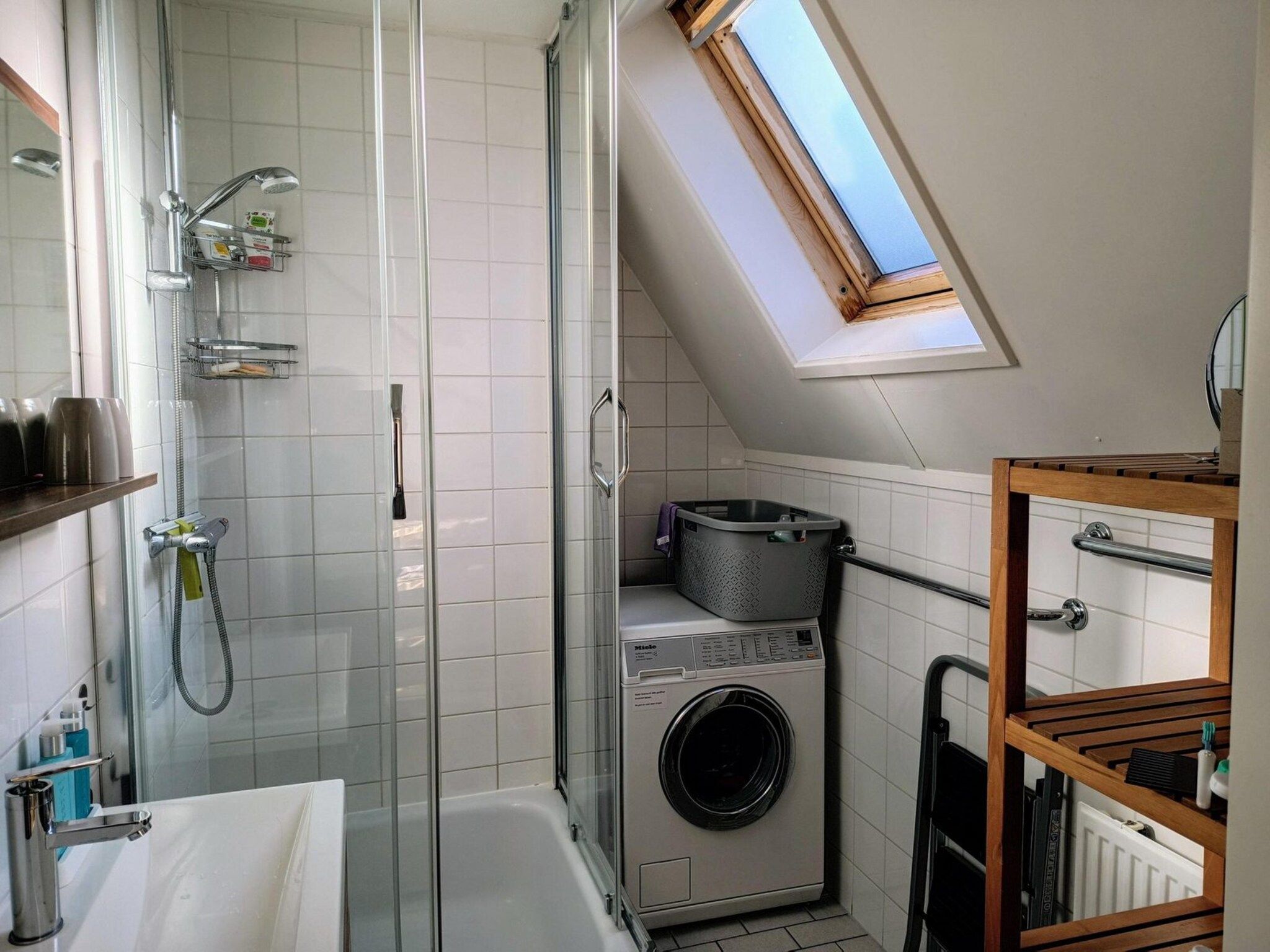 De badkamer van Vogelvrij 3 in Sint Maartenszee