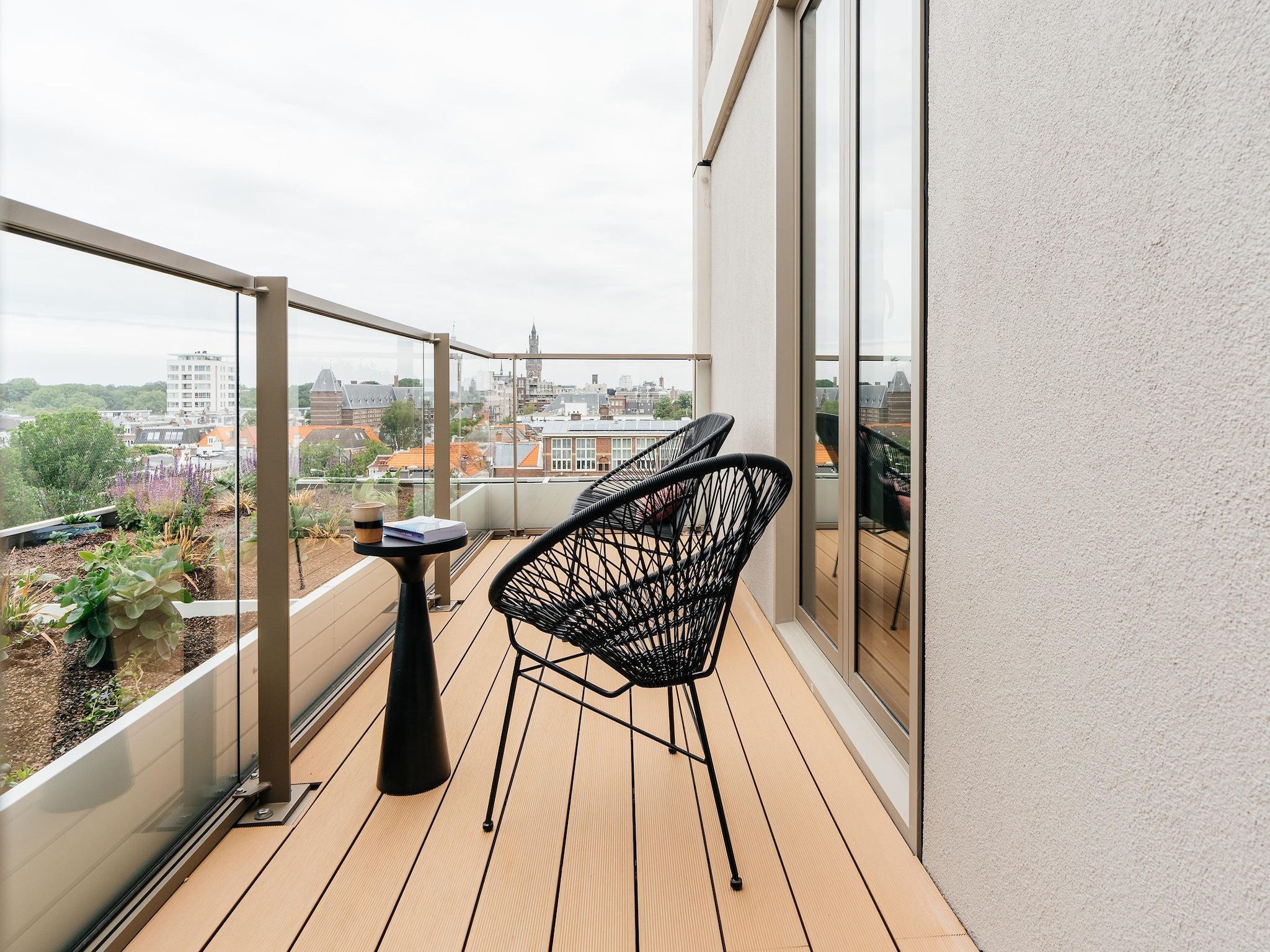 Het terras van Walden 6 in Den Haag