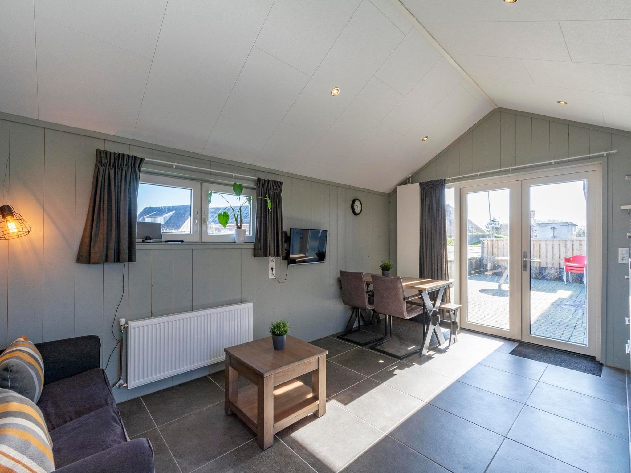 De woonkamer van Strandhuis 't Koepeltje in Groote Keeten