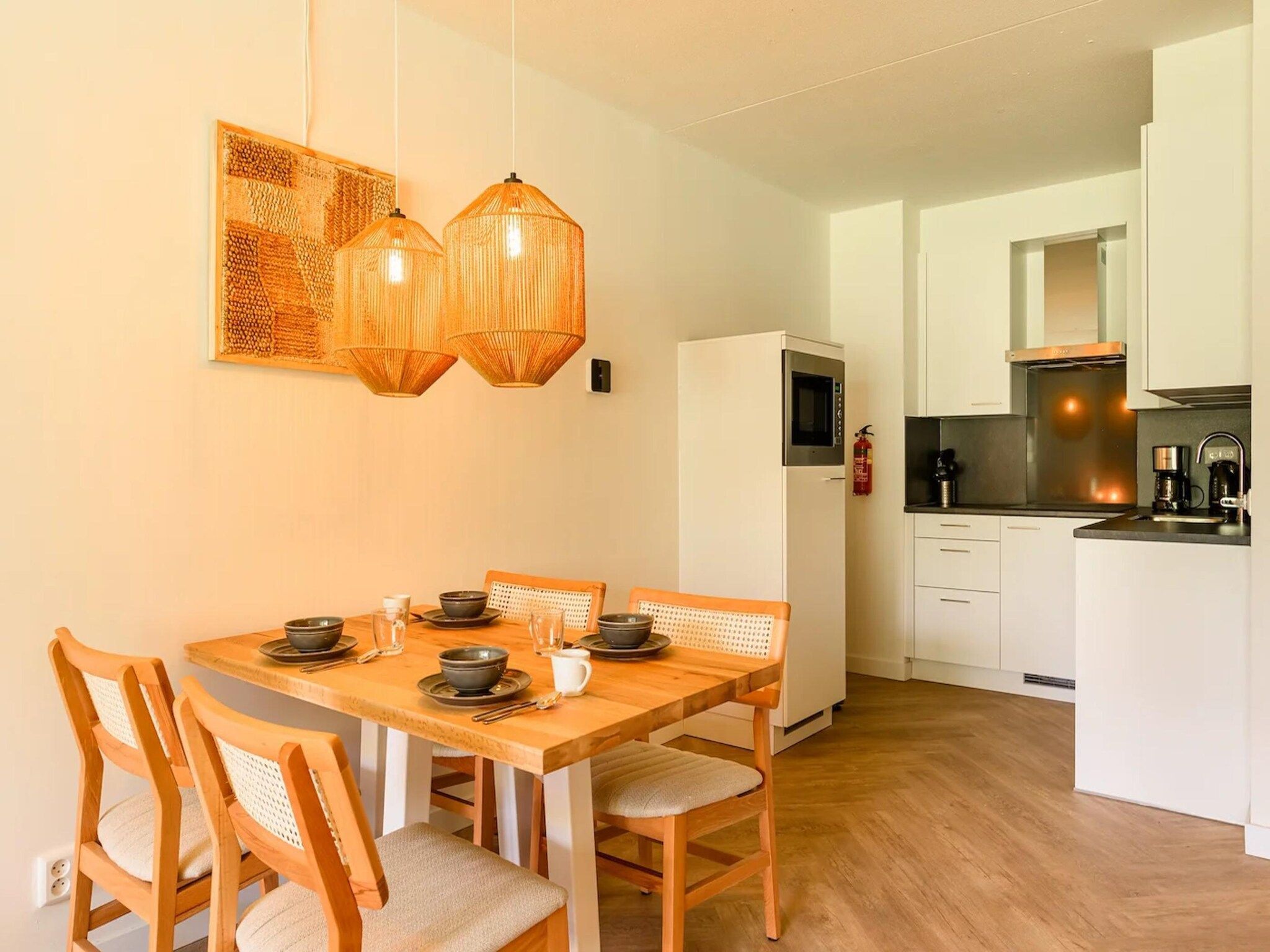 De eetkamer van Appartement Senno 4 in Bruinisse