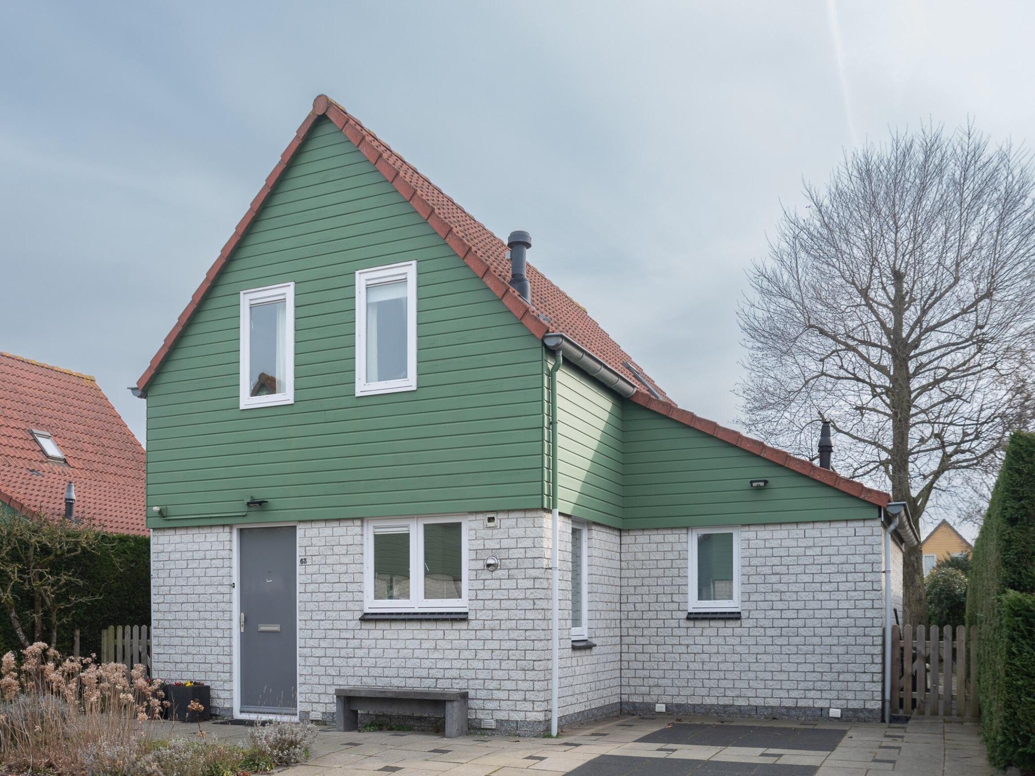 De buitenkant van Villapark De Oesterbaai 63 in Wemeldinge