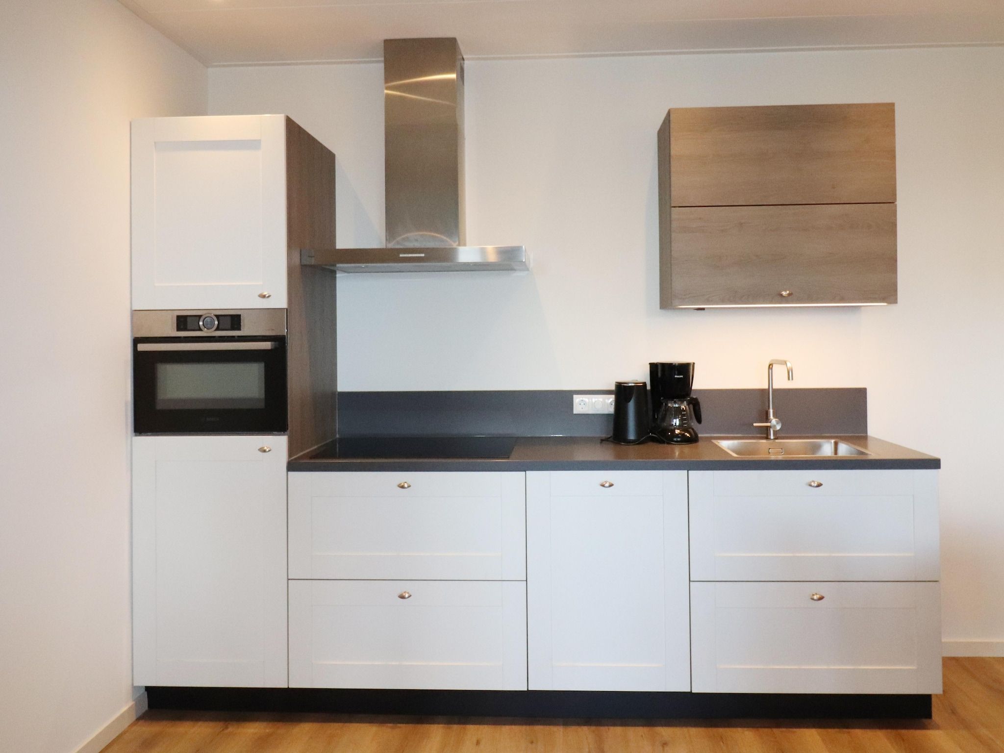 De keuken van Berkenhof appartment in Workum