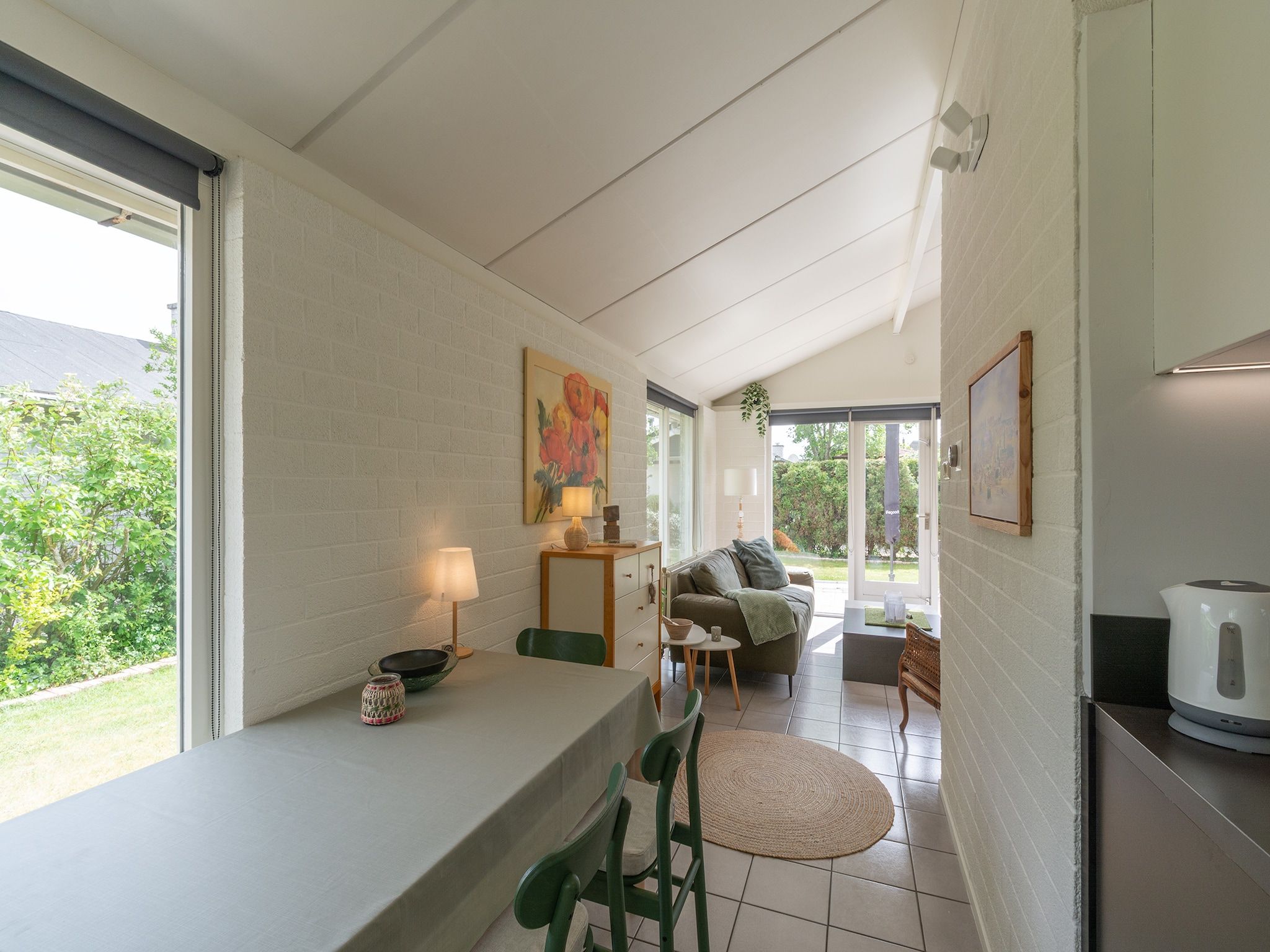 De eetkamer van Watersnip 9 in Petten