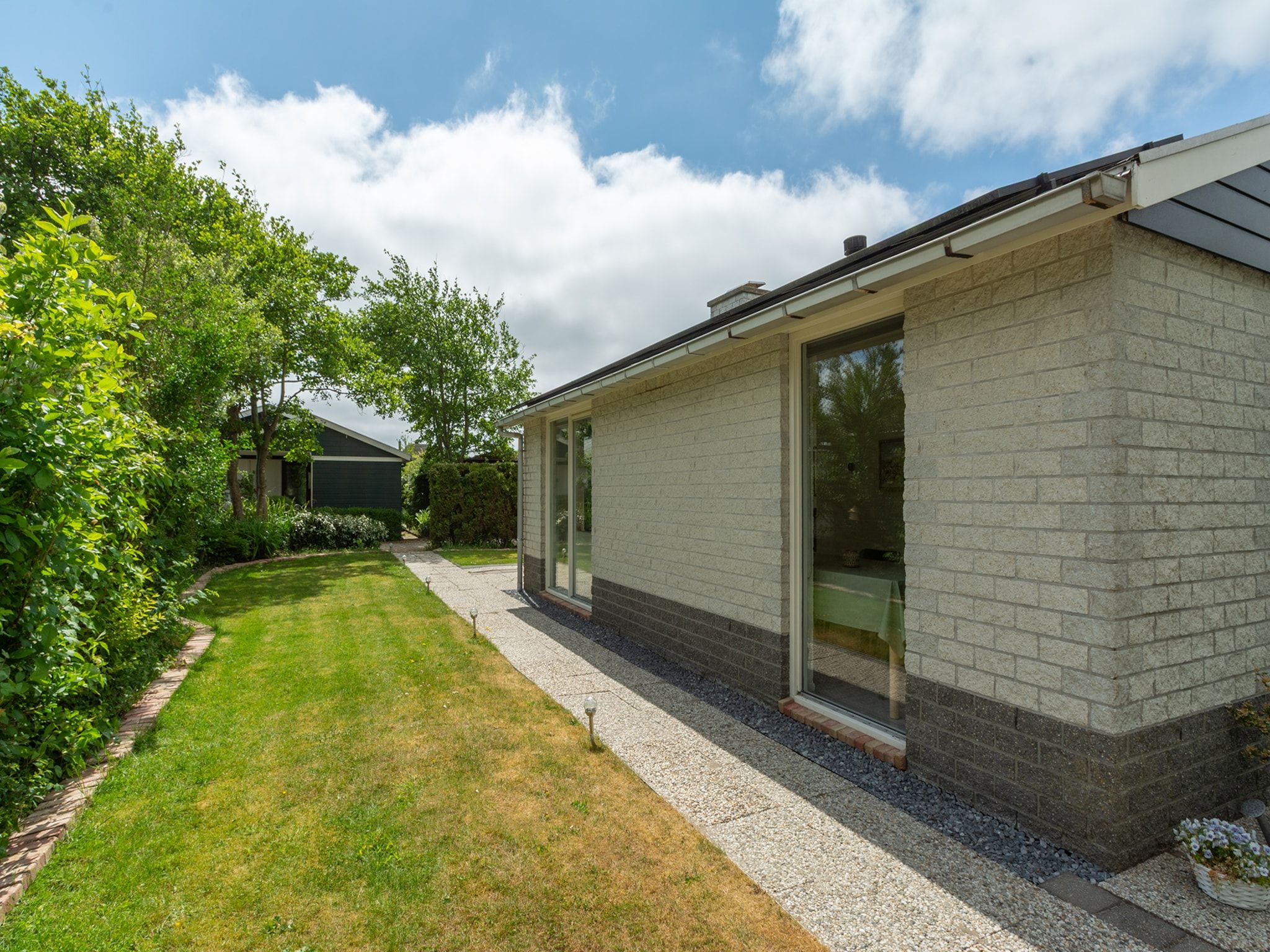 De tuin van Watersnip 9 in Petten