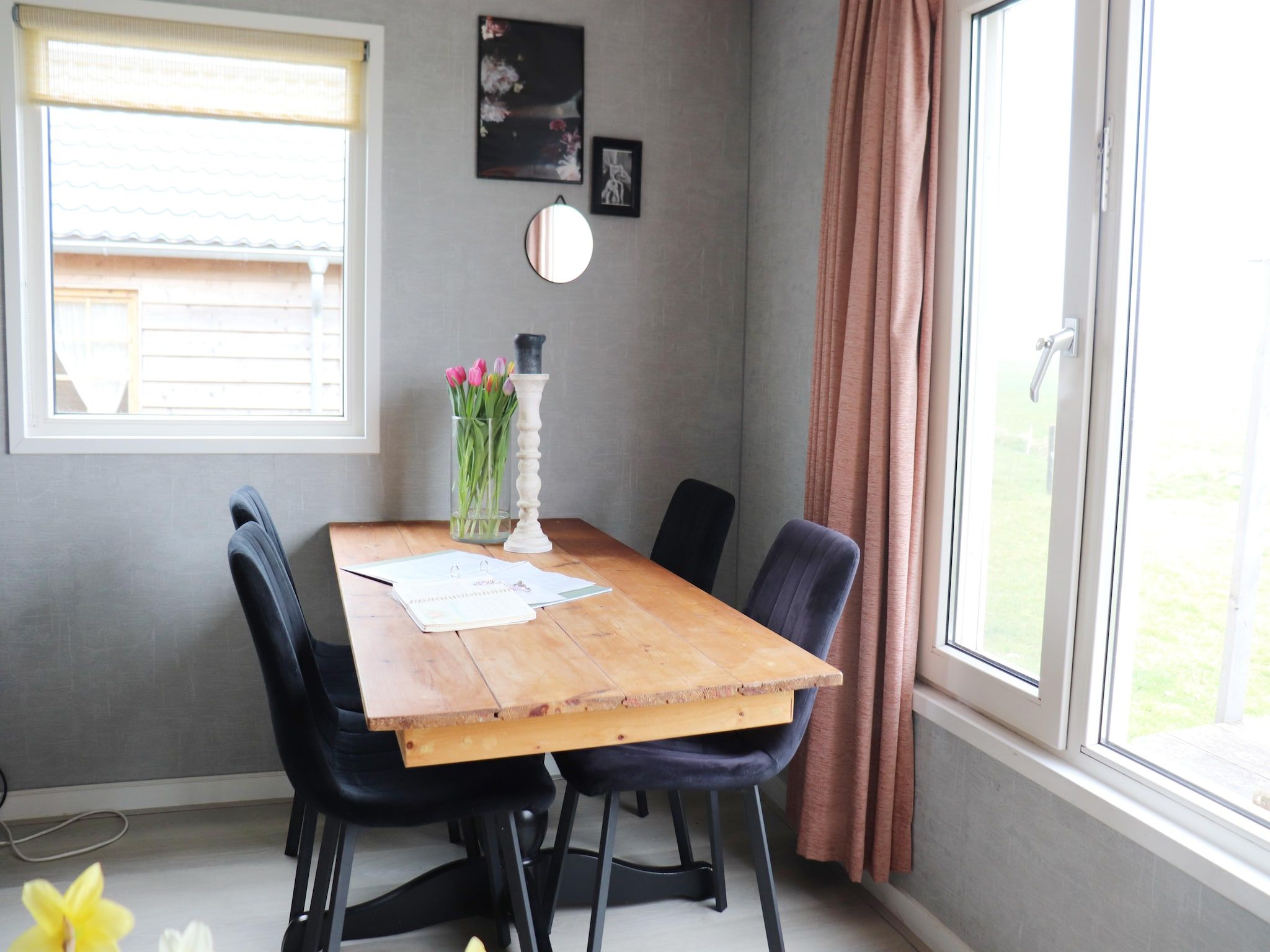 De eetkamer van Tureluur in Tjerkgaast