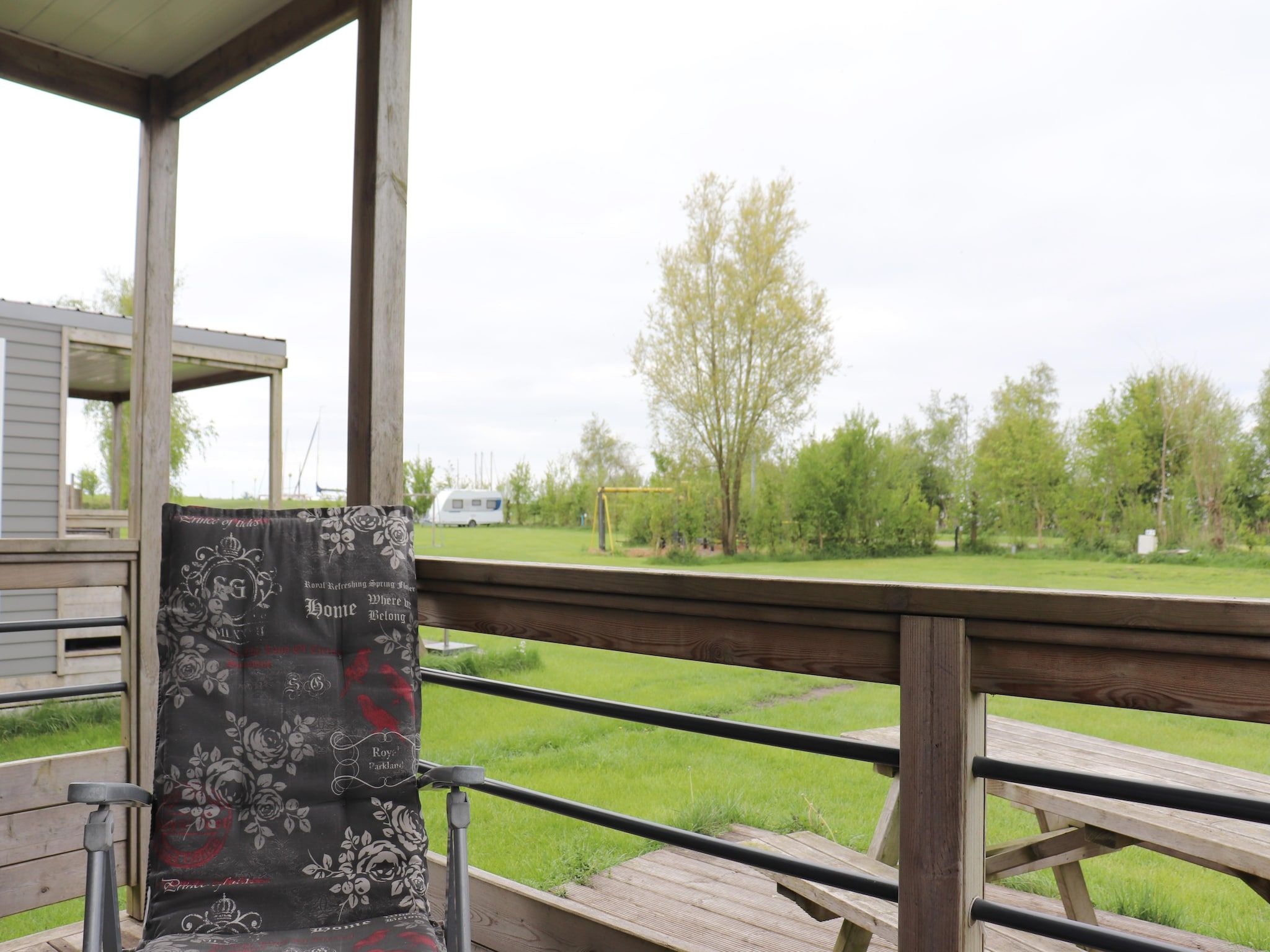 Het uitzicht vanaf Terraslodge 1 in Heeg