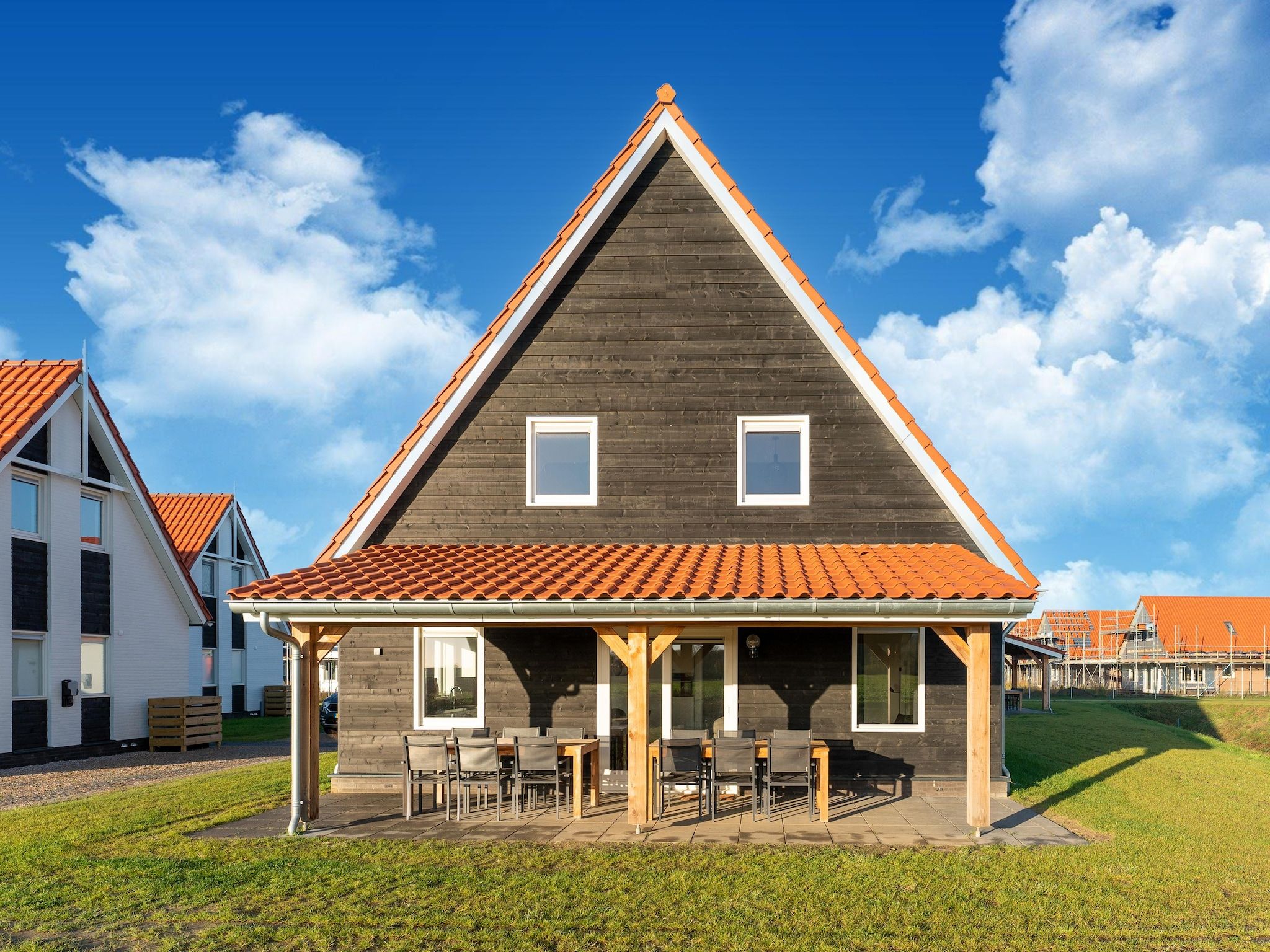 Het terras van Wulpdal 63 in Scherpenisse