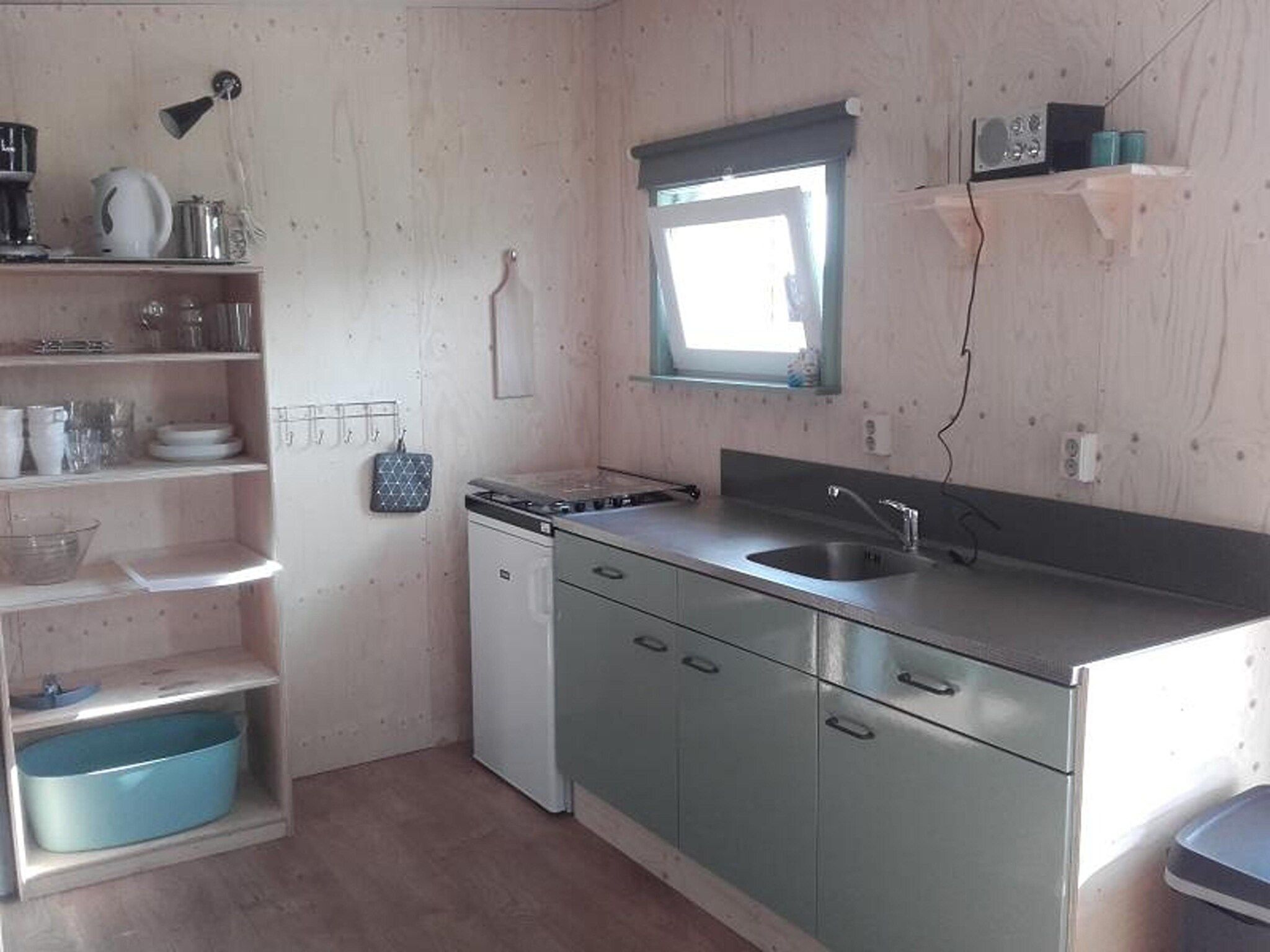 De keuken van Cosy cabin 2 in Heeg