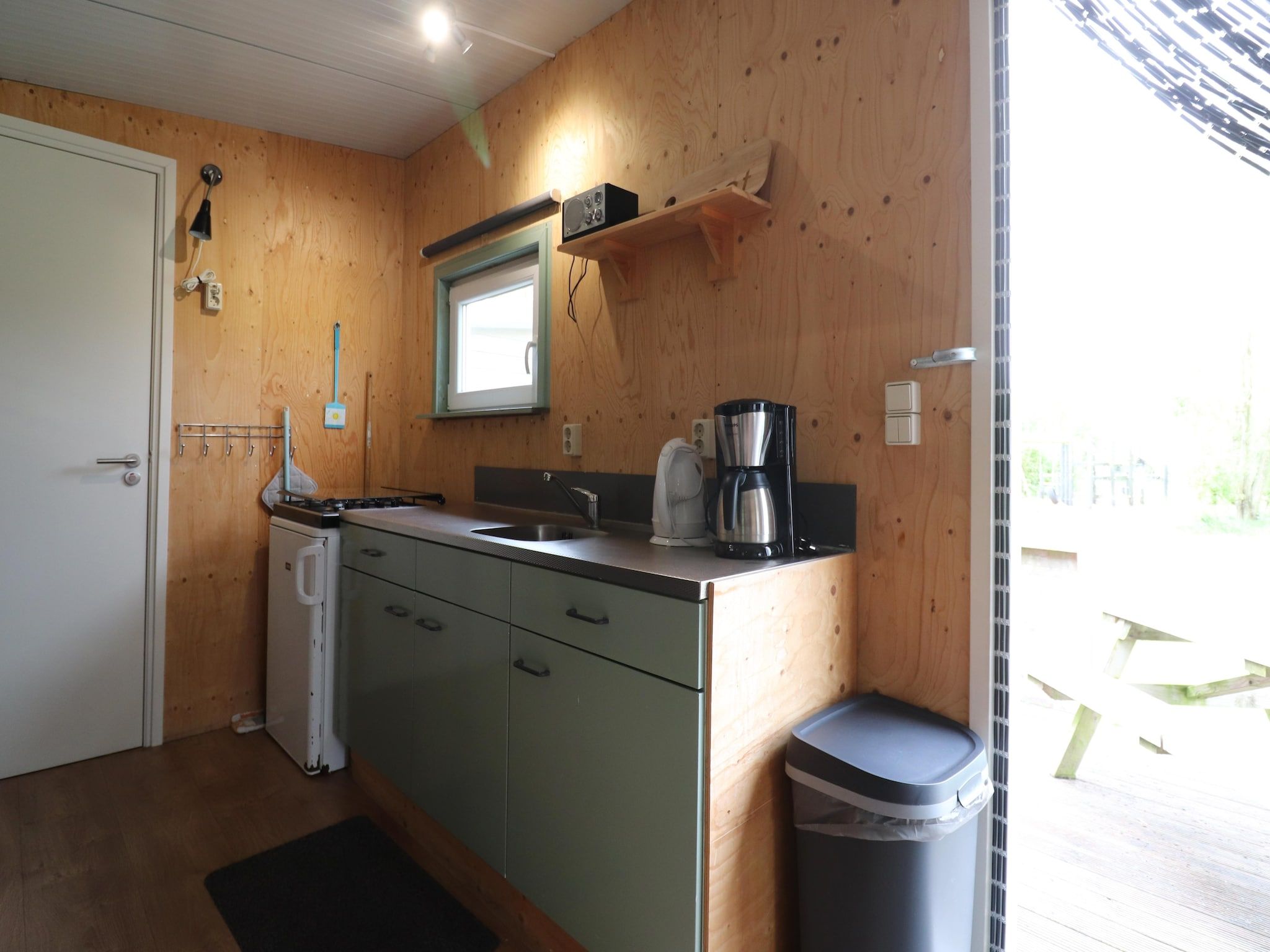 De keuken van Cosy cabin 2 in Heeg