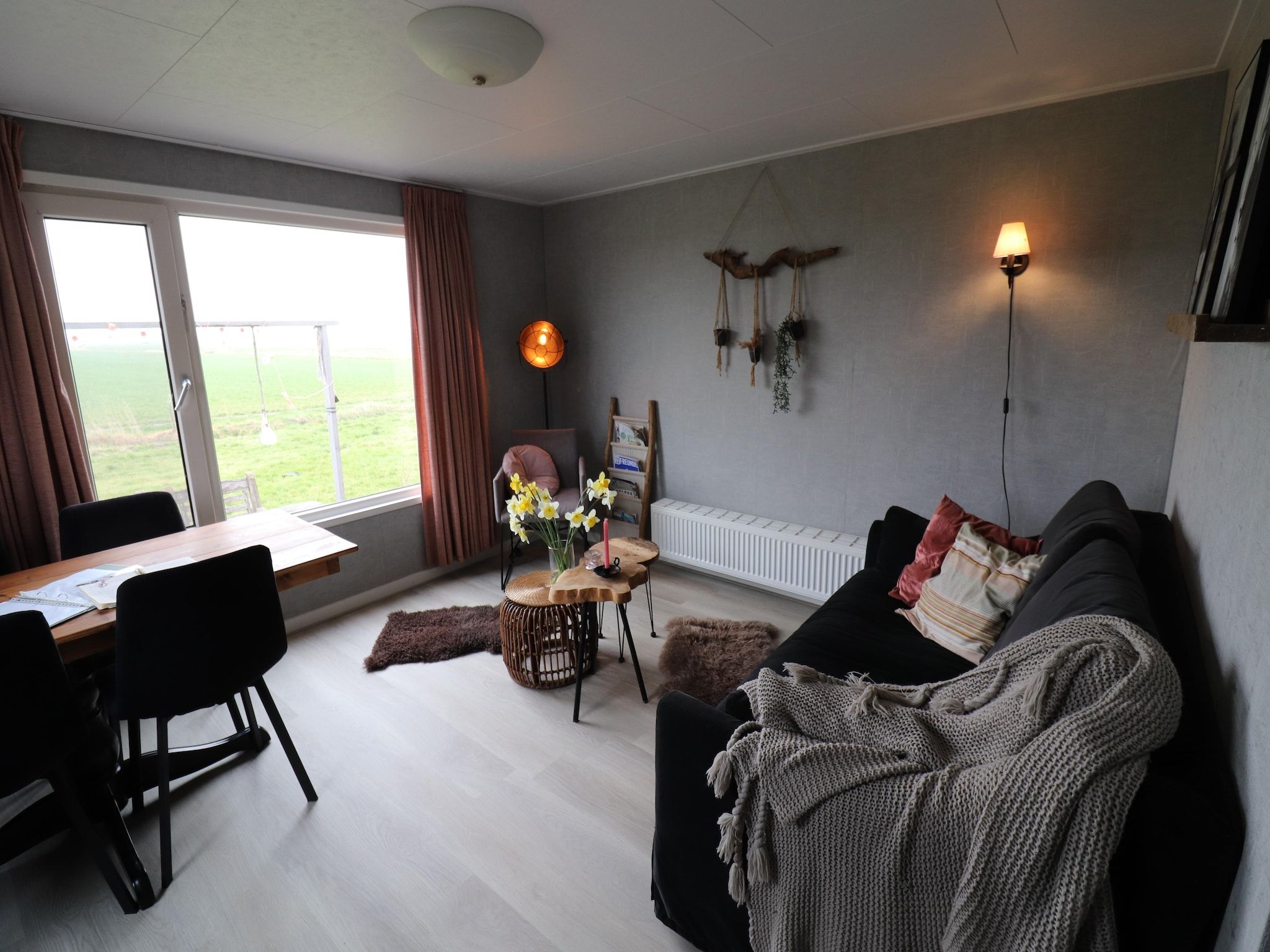 De woonkamer van Grutto en Turleluur in Tjerkgaast