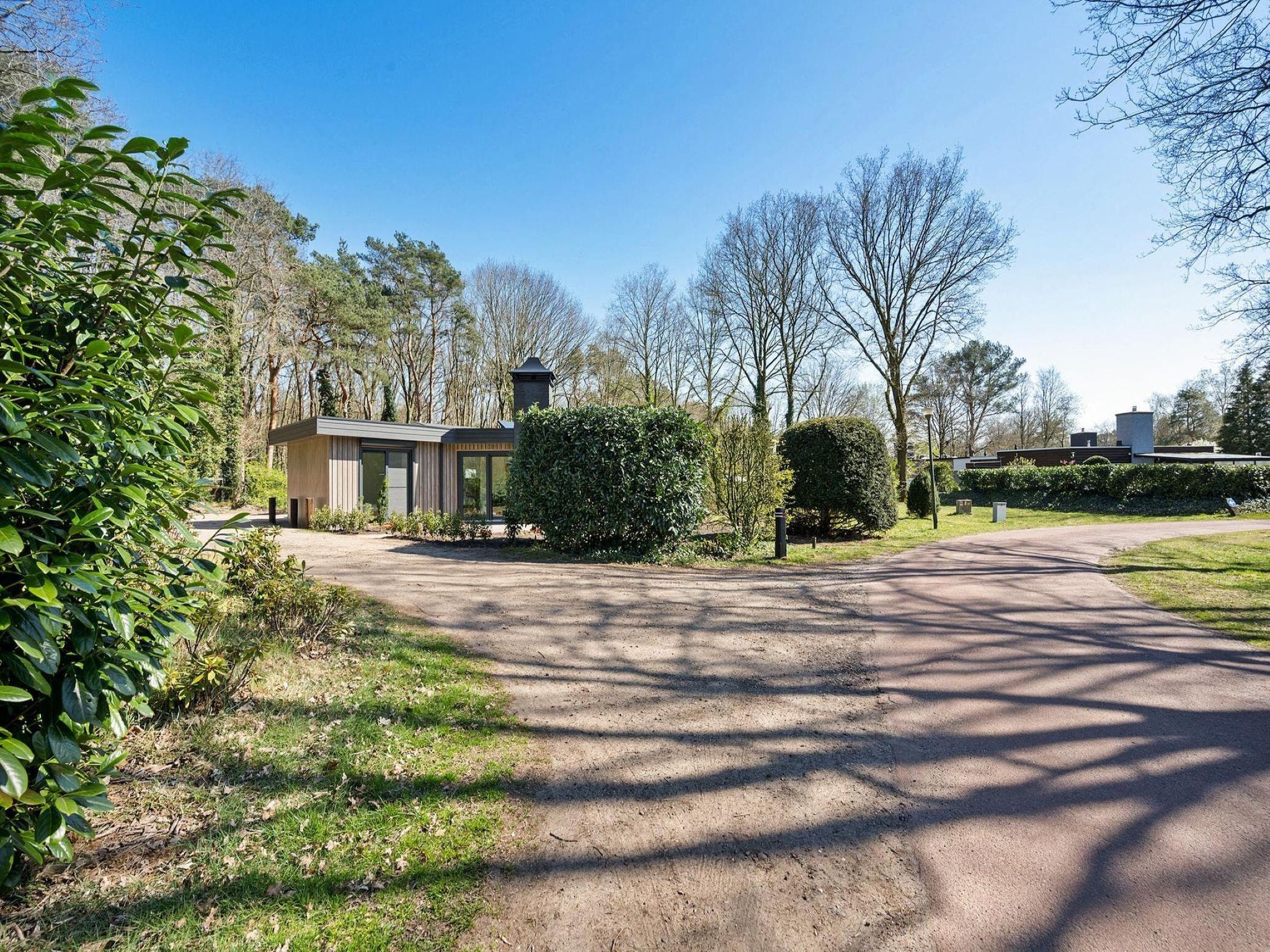De buitenkant van Ermerzand Retreat in Erm