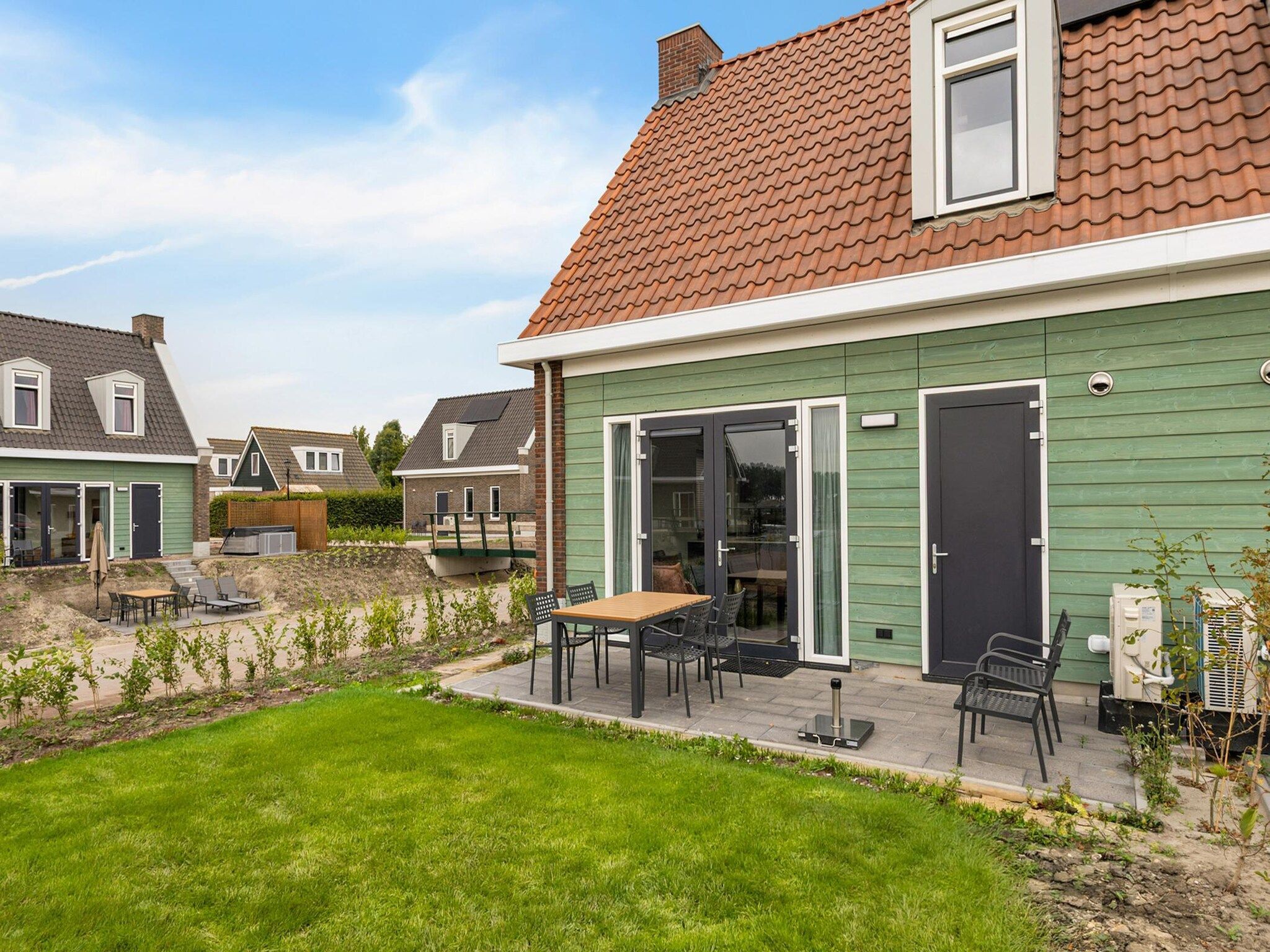 Het terras van Dijkhuys Binnen in PS Opperdoes