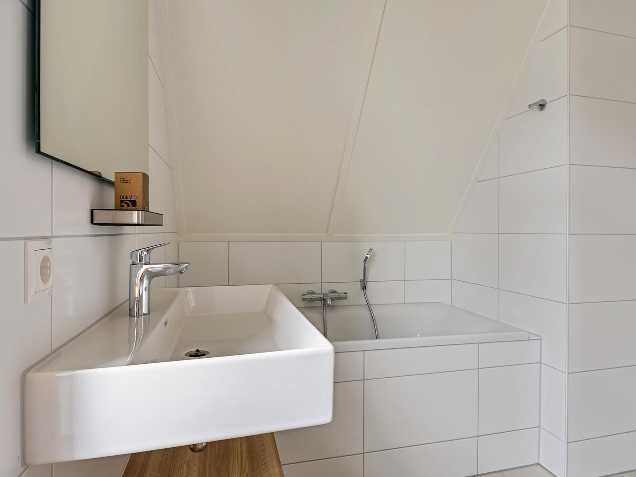 De badkamer van Koggehuys Binnen in PS Opperdoes