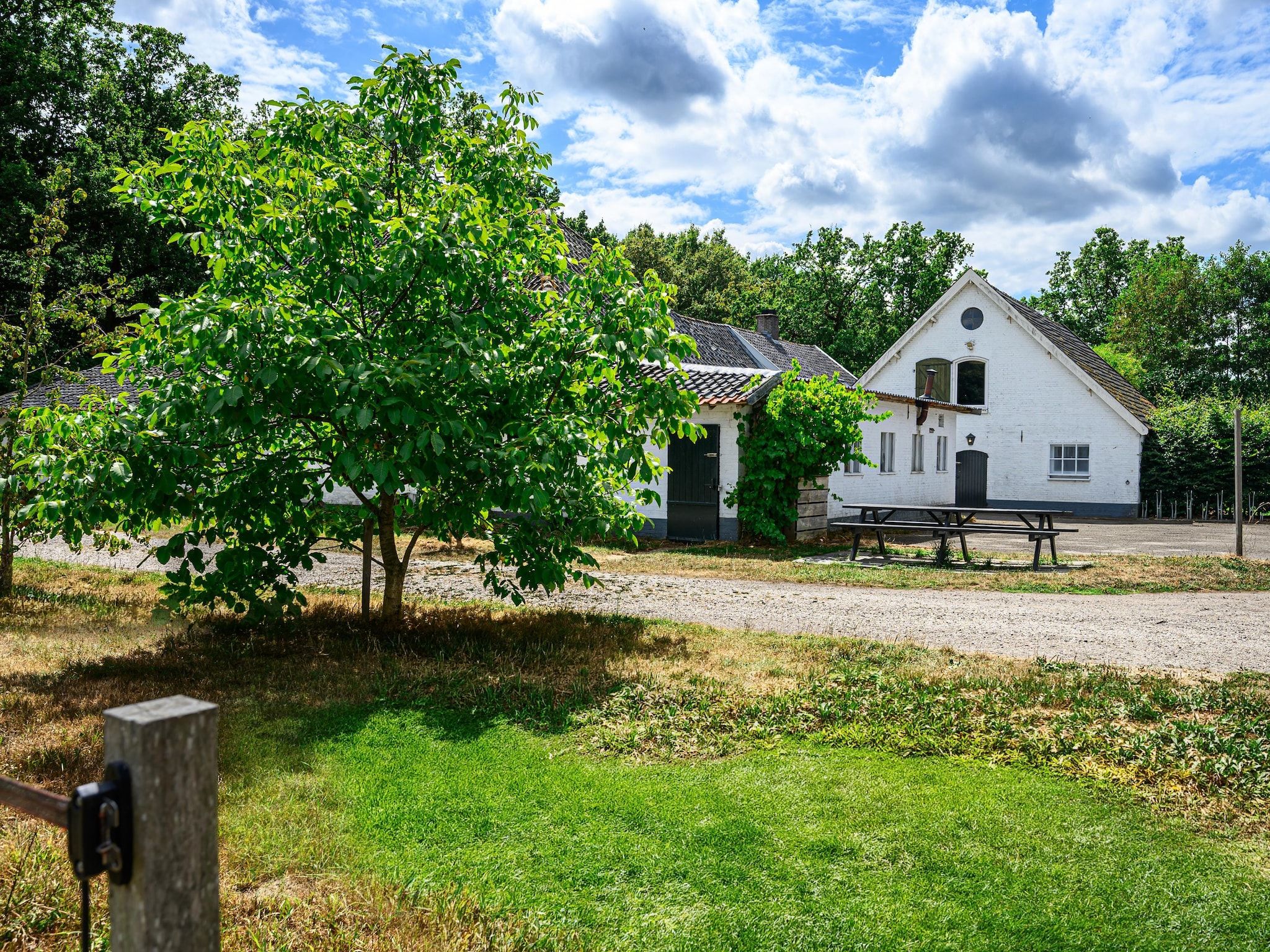 De buitenkant van Klein Blankenstein in Doorn