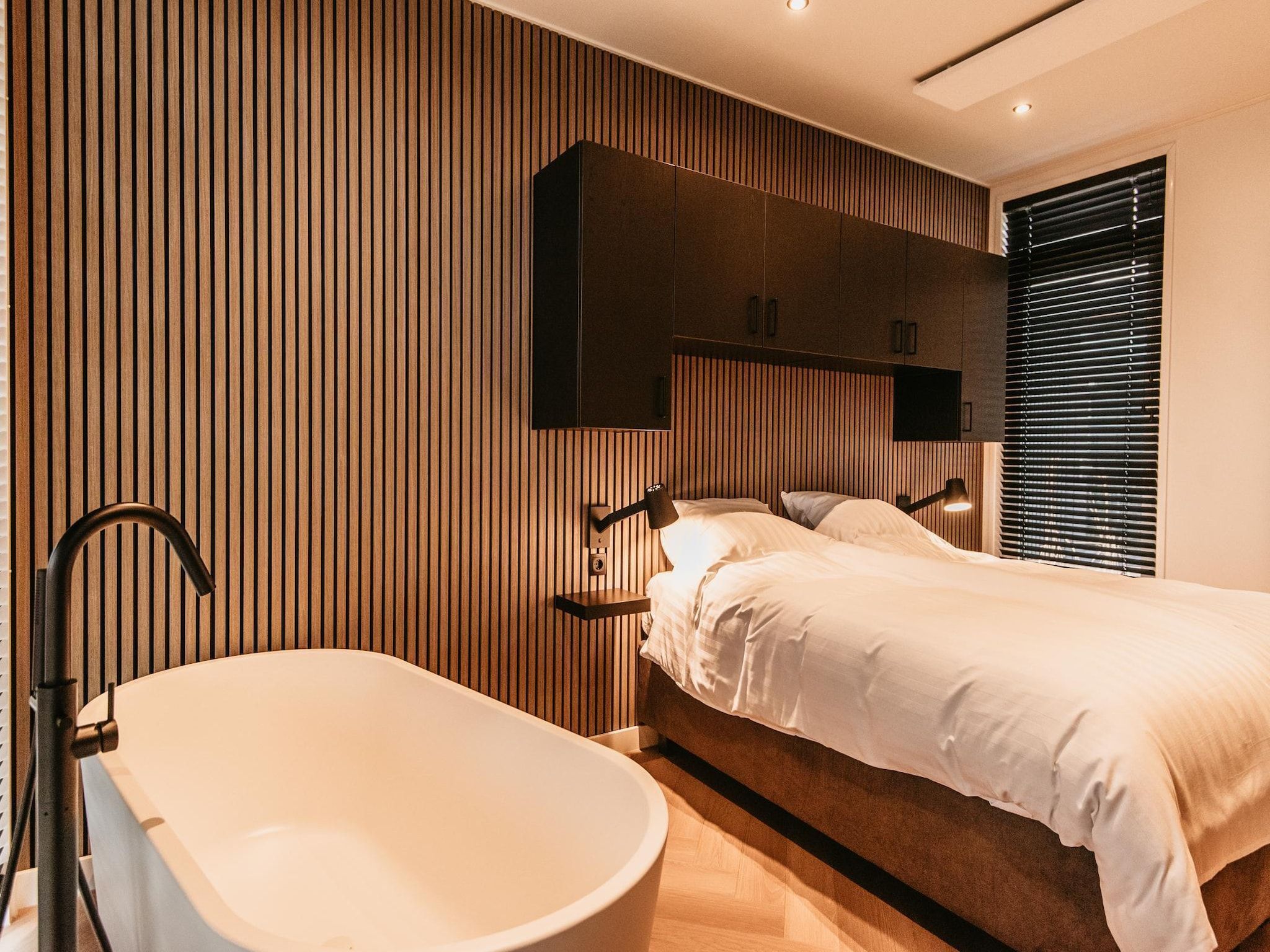 De badkamer van Chalet aan het Water - Betuwse Hofjes - 4 pax December in Kesteren