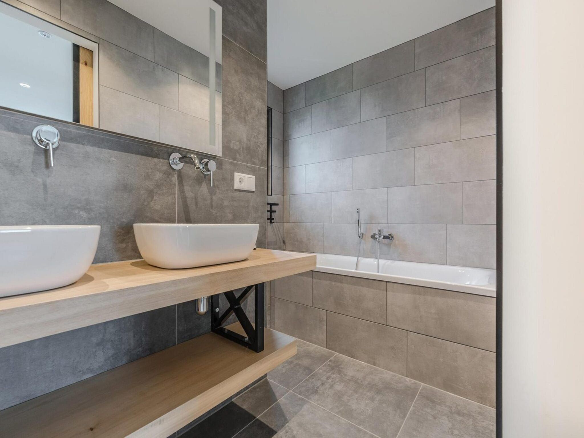 De badkamer van Farm Lodge 677 in Baarle-nassau