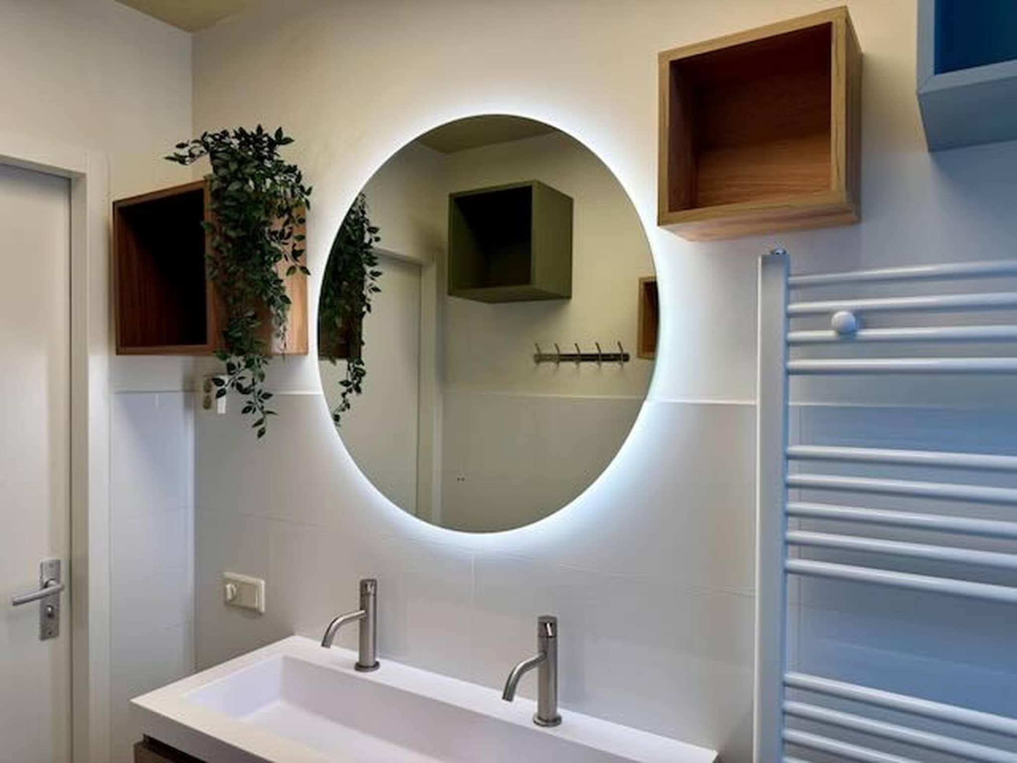 De badkamer van 6 - Persons Forest VIP Bungalow (copy) in Ewijk