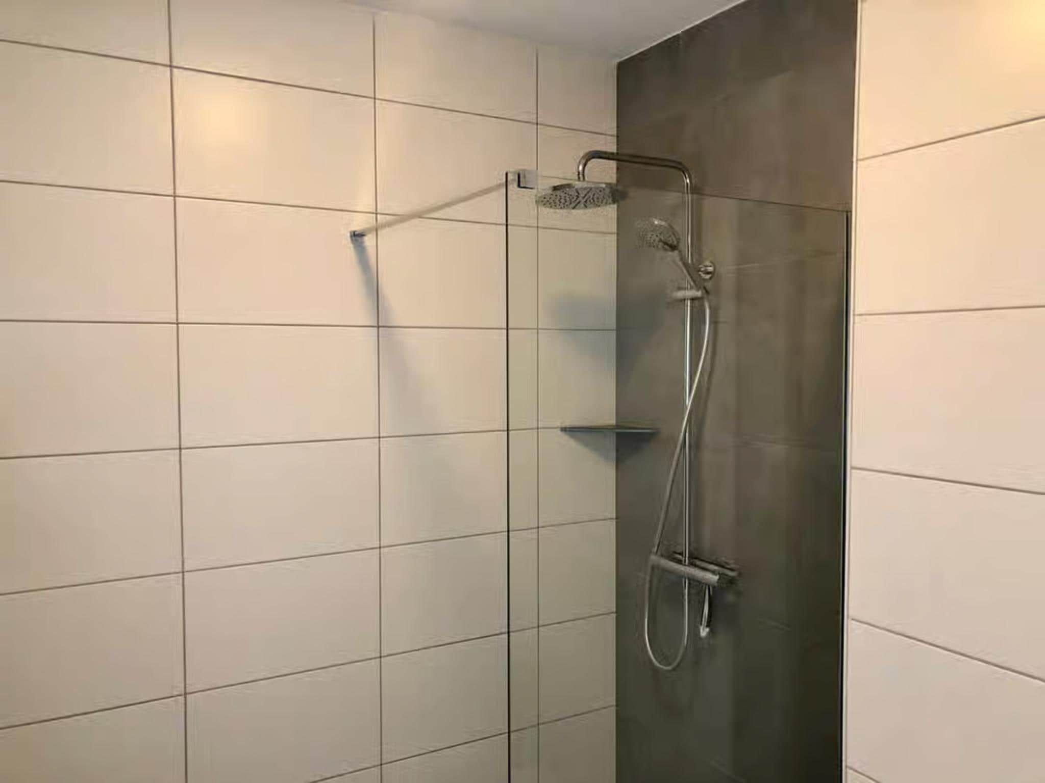 De badkamer van Plein 40 Lodge 7 in Zoutelande