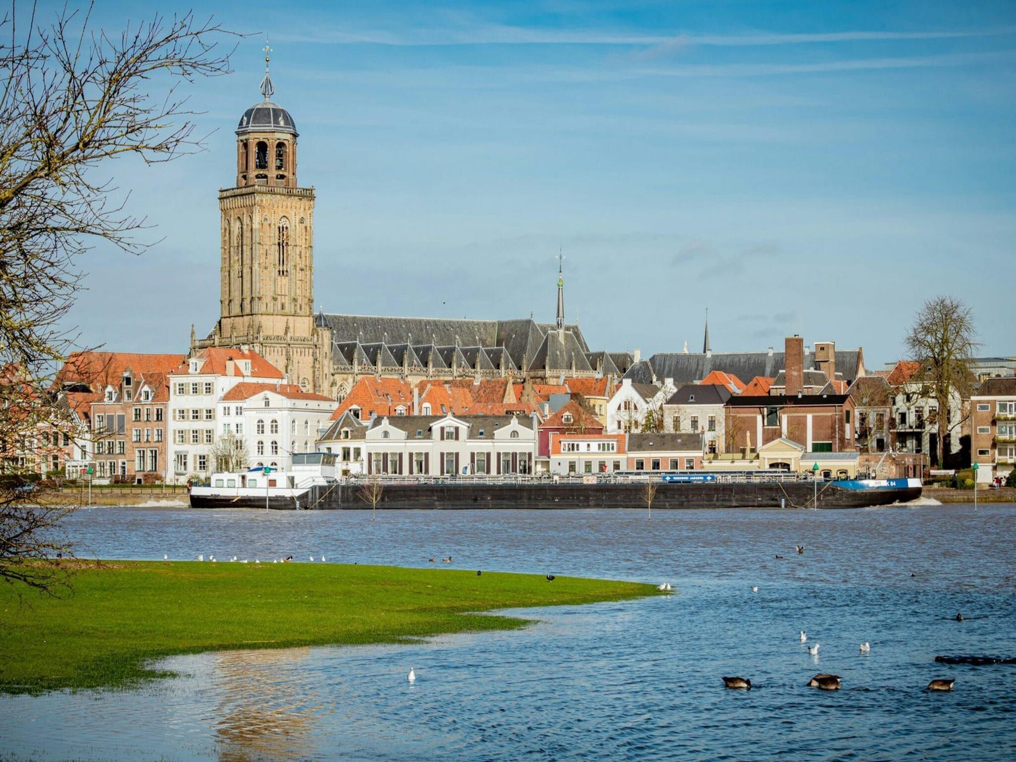 De omgeving van Group accommodation (2x Reggehooiberg, with large backyard) I 10 people in Zuna