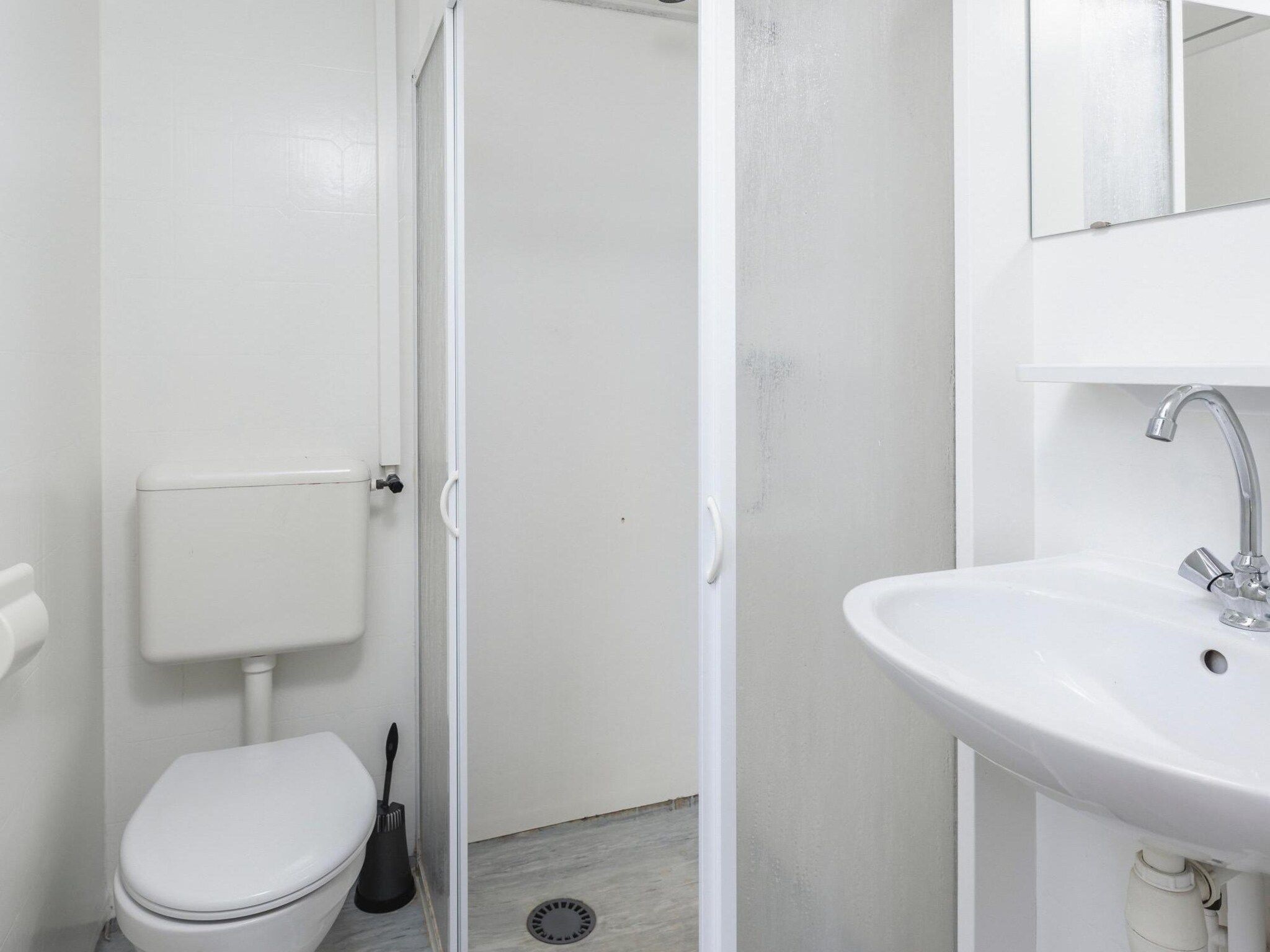 De badkamer van Bungalow near the river I 4 persons in Zuna