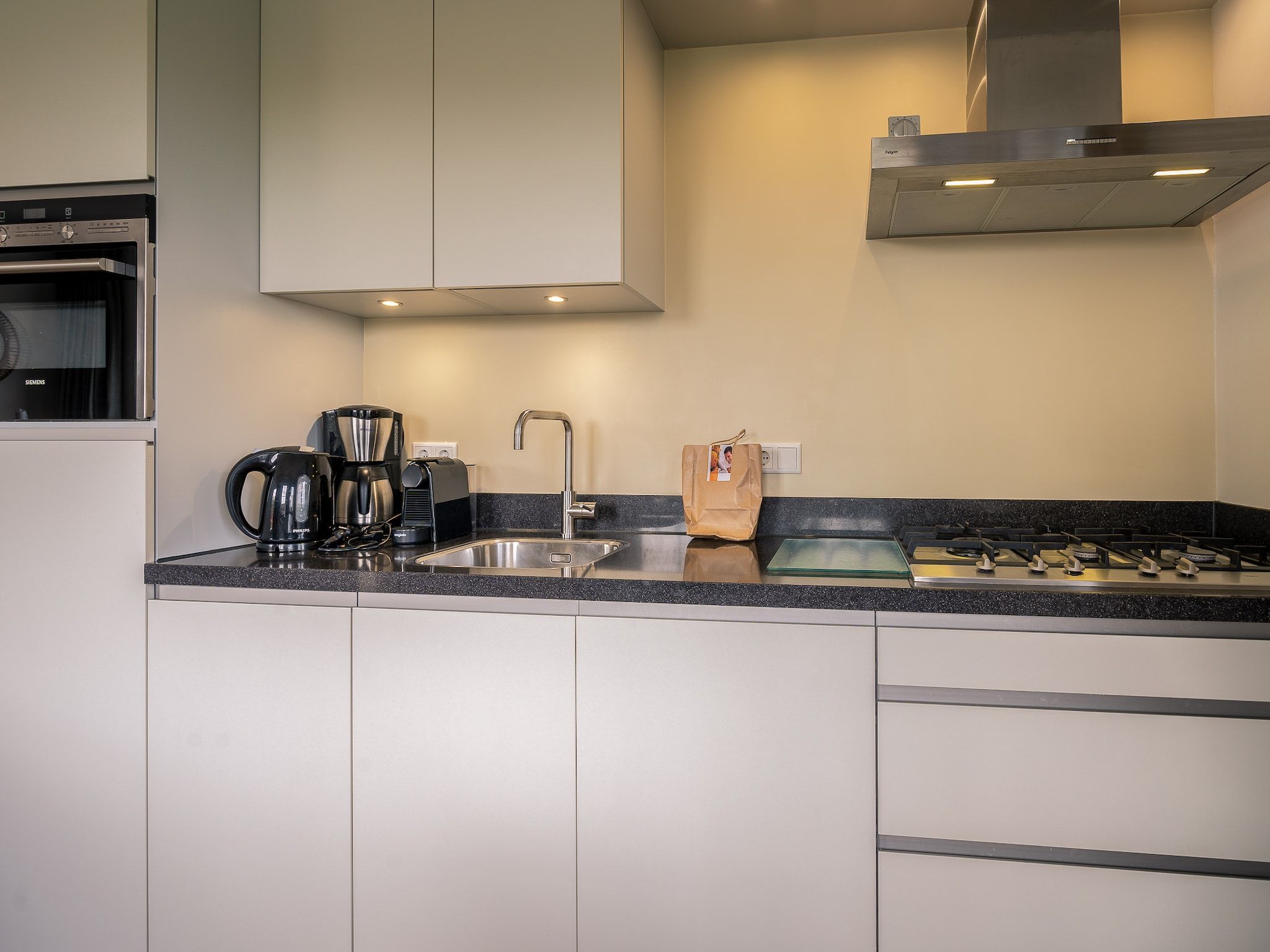 De keuken van De Annabella 11- De Zandhaas in De Koog