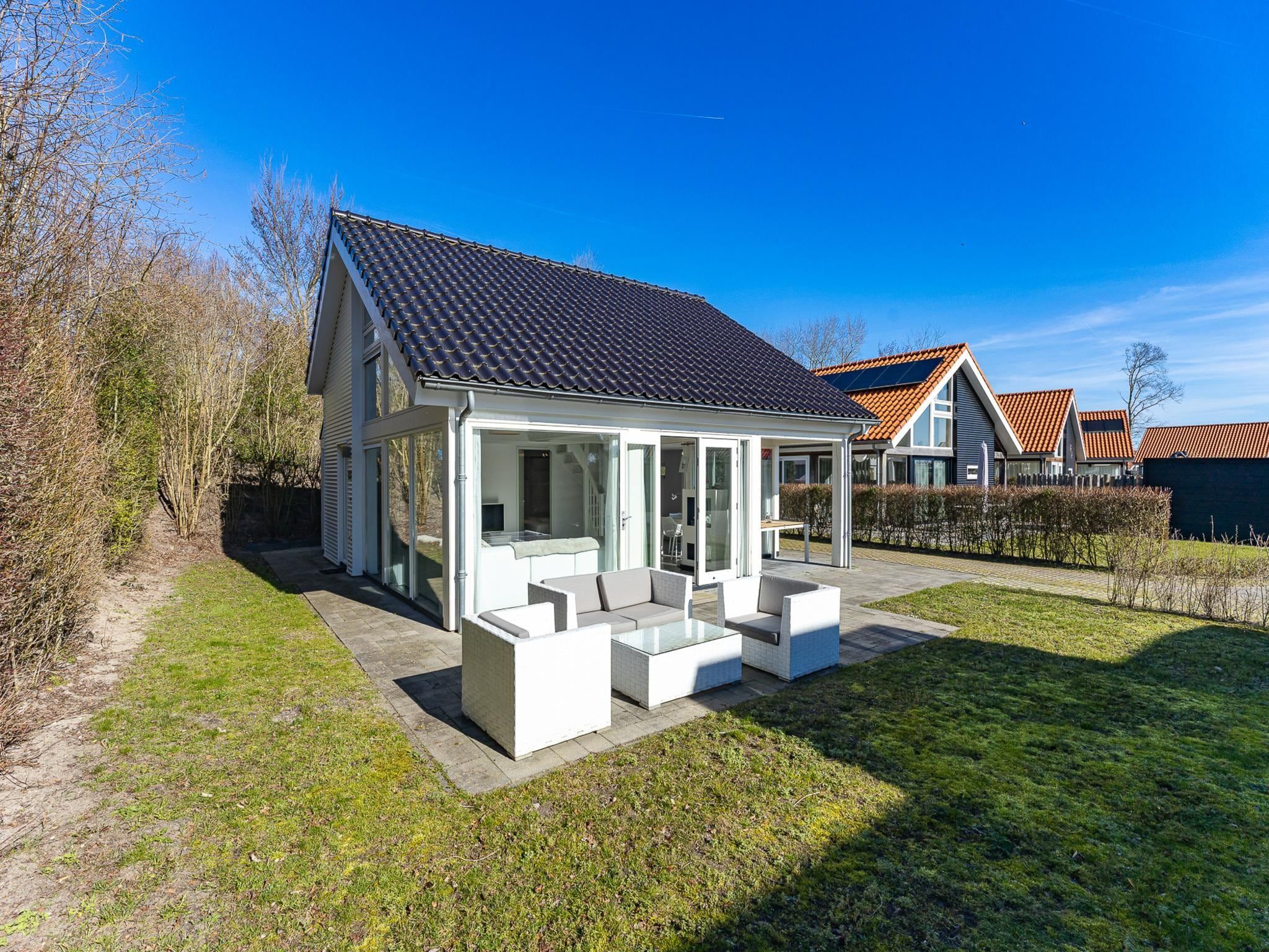 Het terras van Zonnedorp 4 Villa Jula Renesse | Comfortable beach villa for 6 People in Renesse