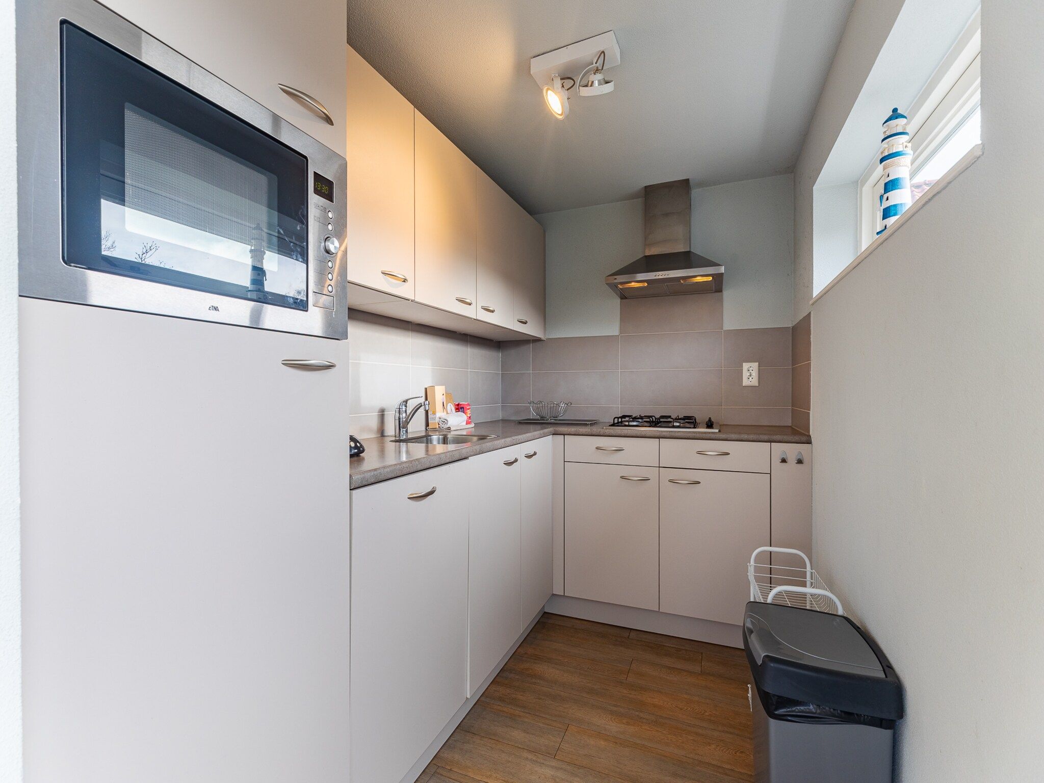 De keuken van Zonnedorp 7 De Meerpaal in Renesse | Comfortable holiday house close to the beach in Renesse