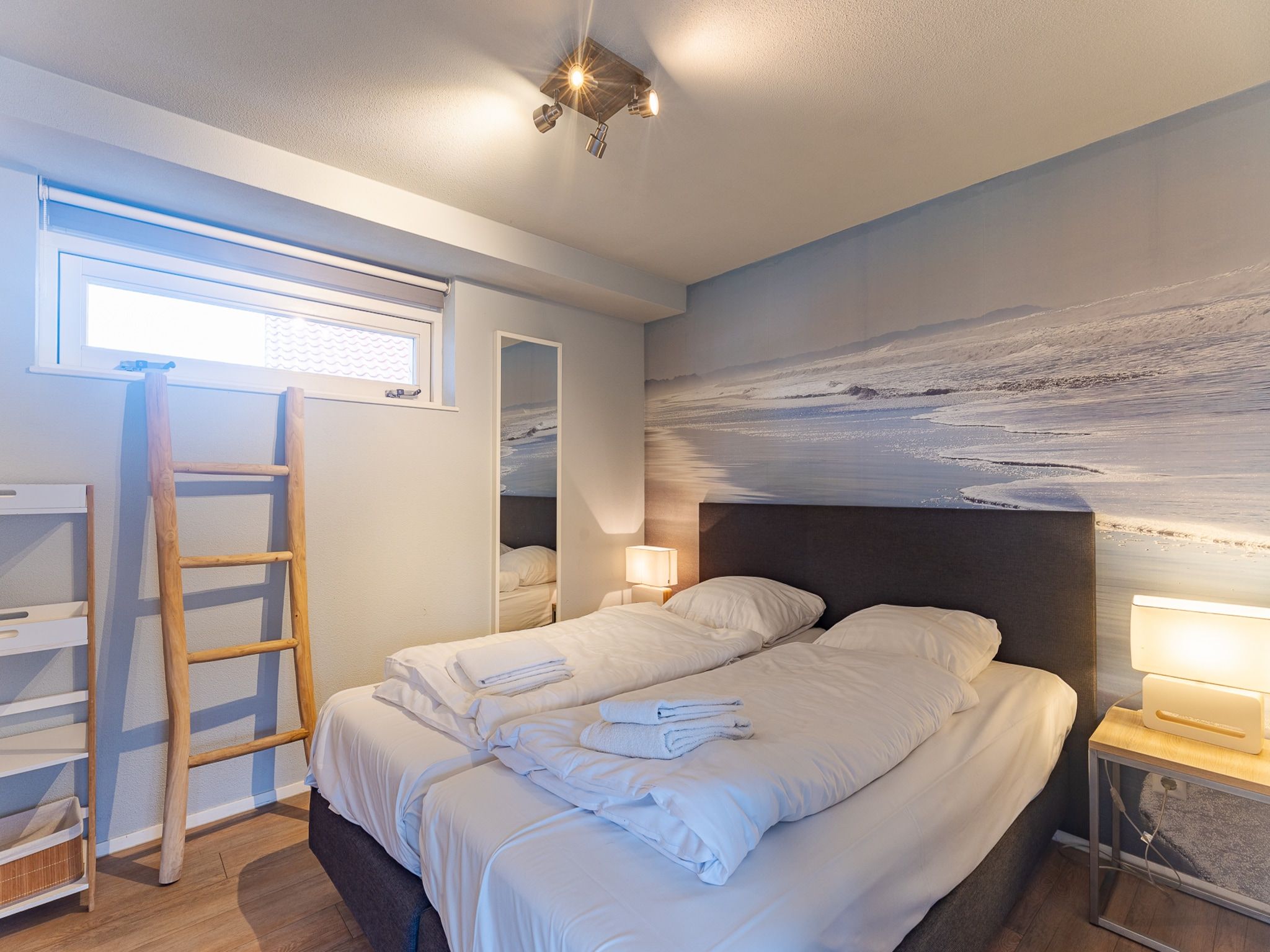Een slaapkamer van Zonnedorp 7 De Meerpaal in Renesse | Comfortable holiday house close to the beach in Renesse