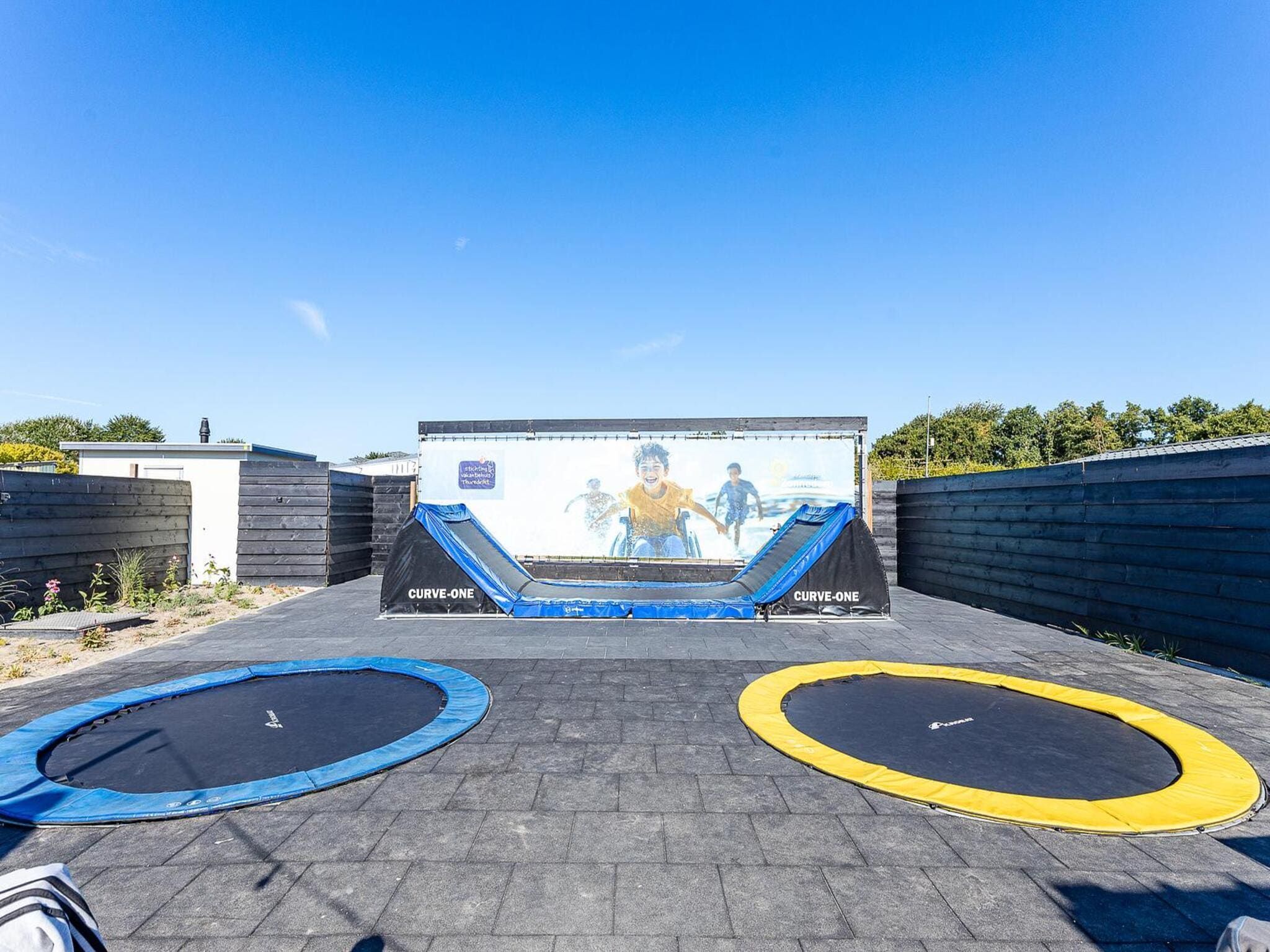 Voorzieningen bij Zonnedorp 18 Duinhuis Renesse | Relaxed beach holiday for the whole family in Renesse