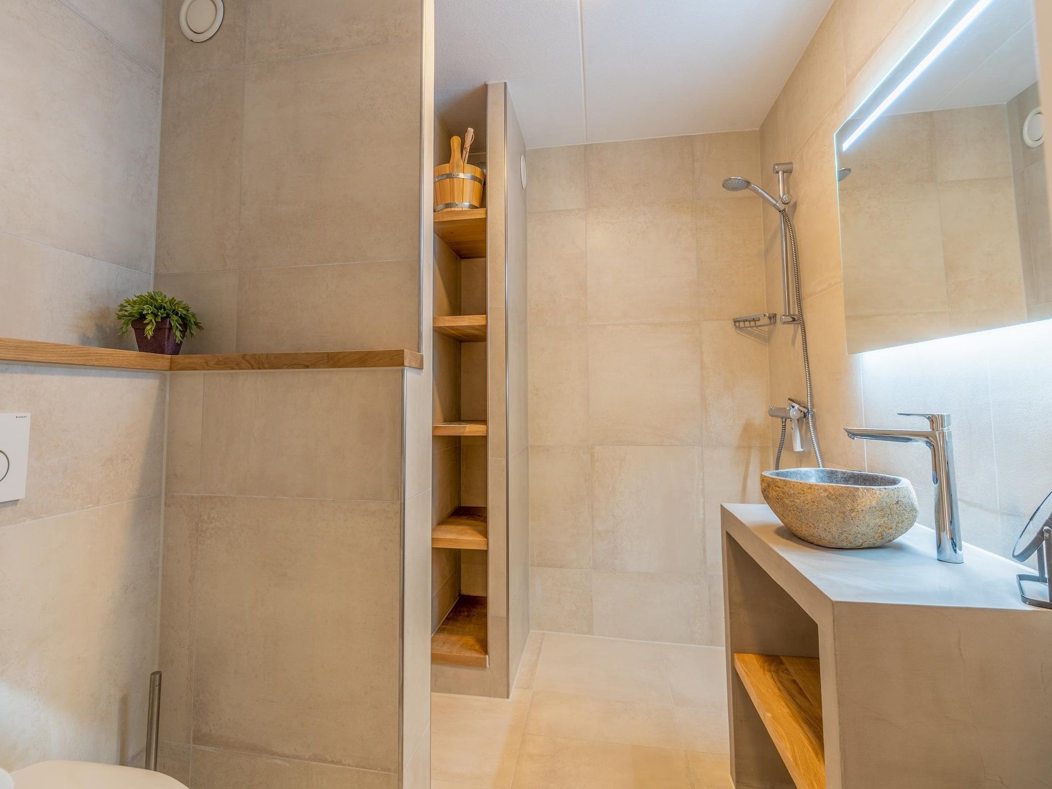 De badkamer van Juliana 140 in De Koog