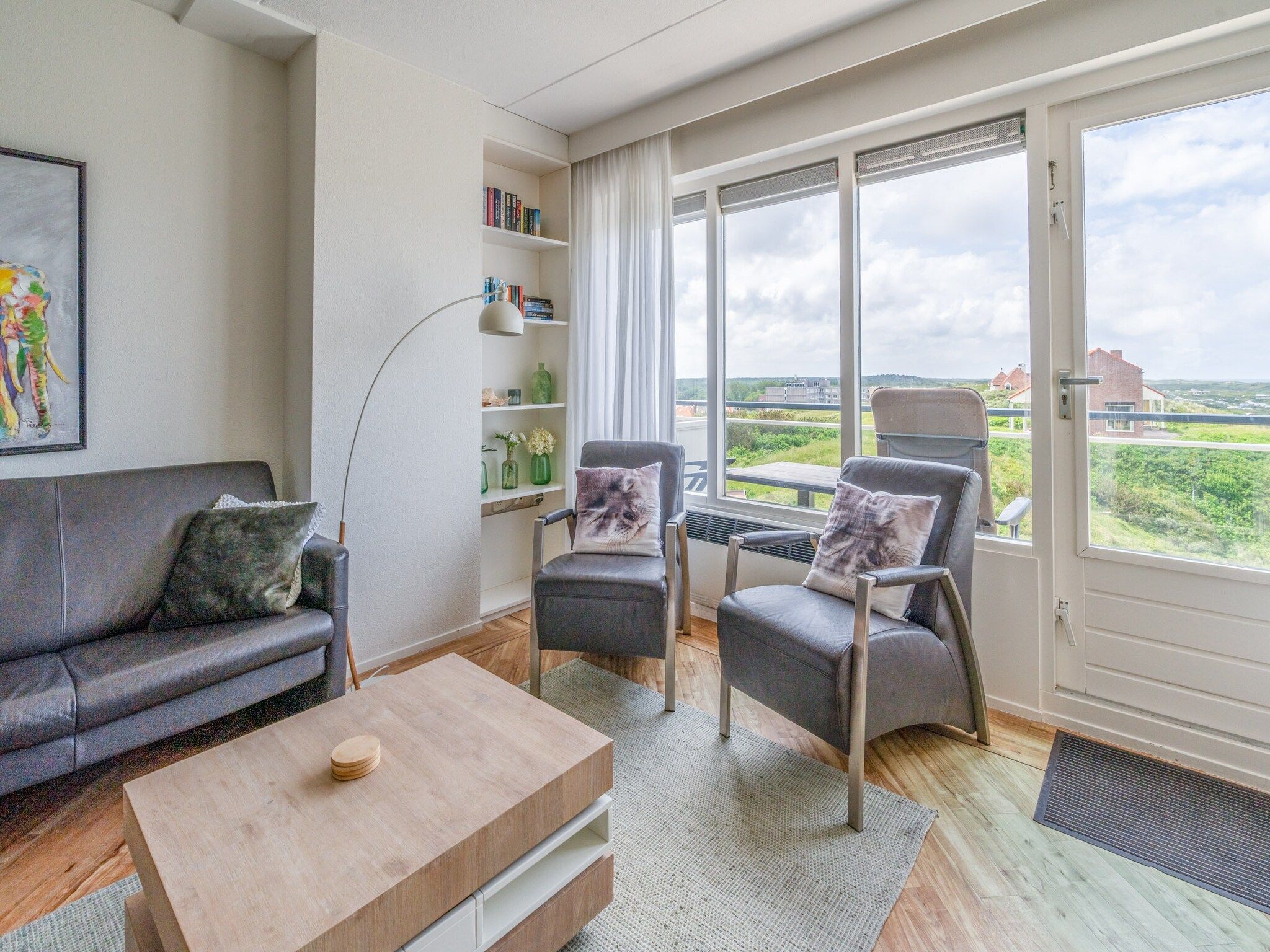 De woonkamer van Juliana 146 in De Koog