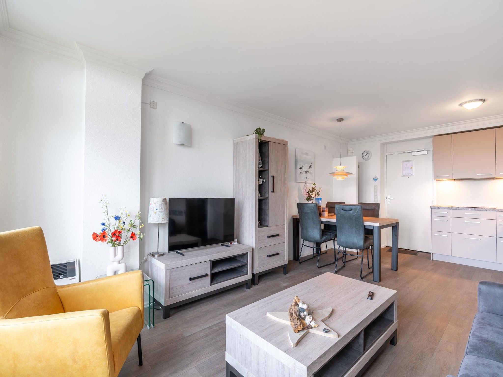 De woonkamer van Juliana 058 in De Koog
