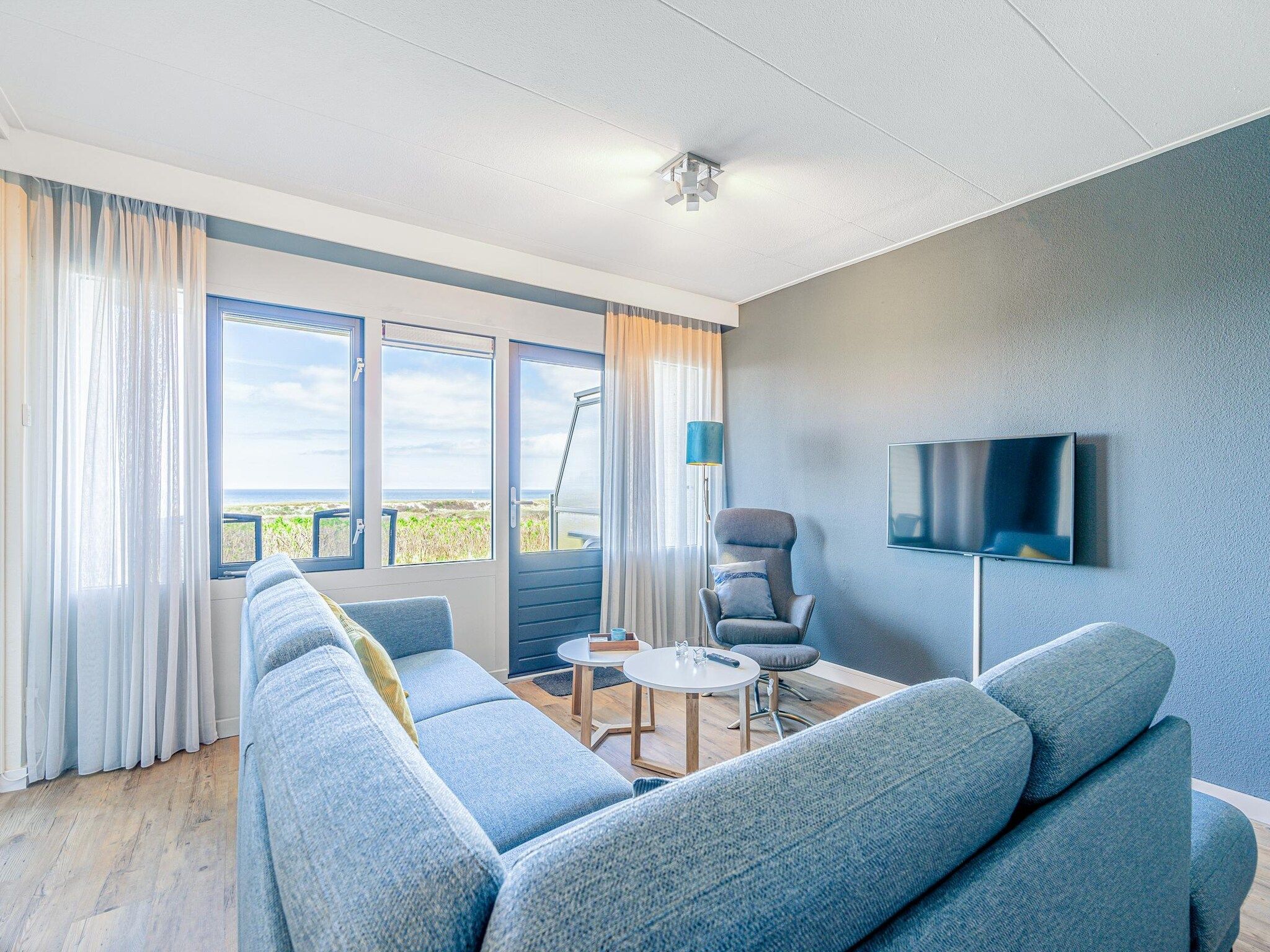 De woonkamer van Juliana 060 in De Koog