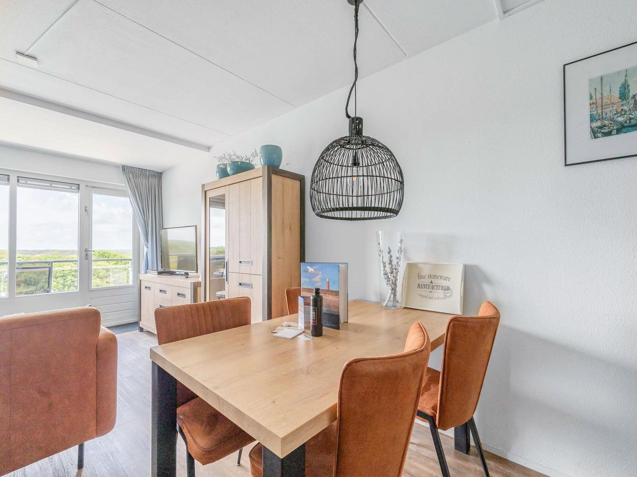 De woonkamer van Juliana 096 in De Koog