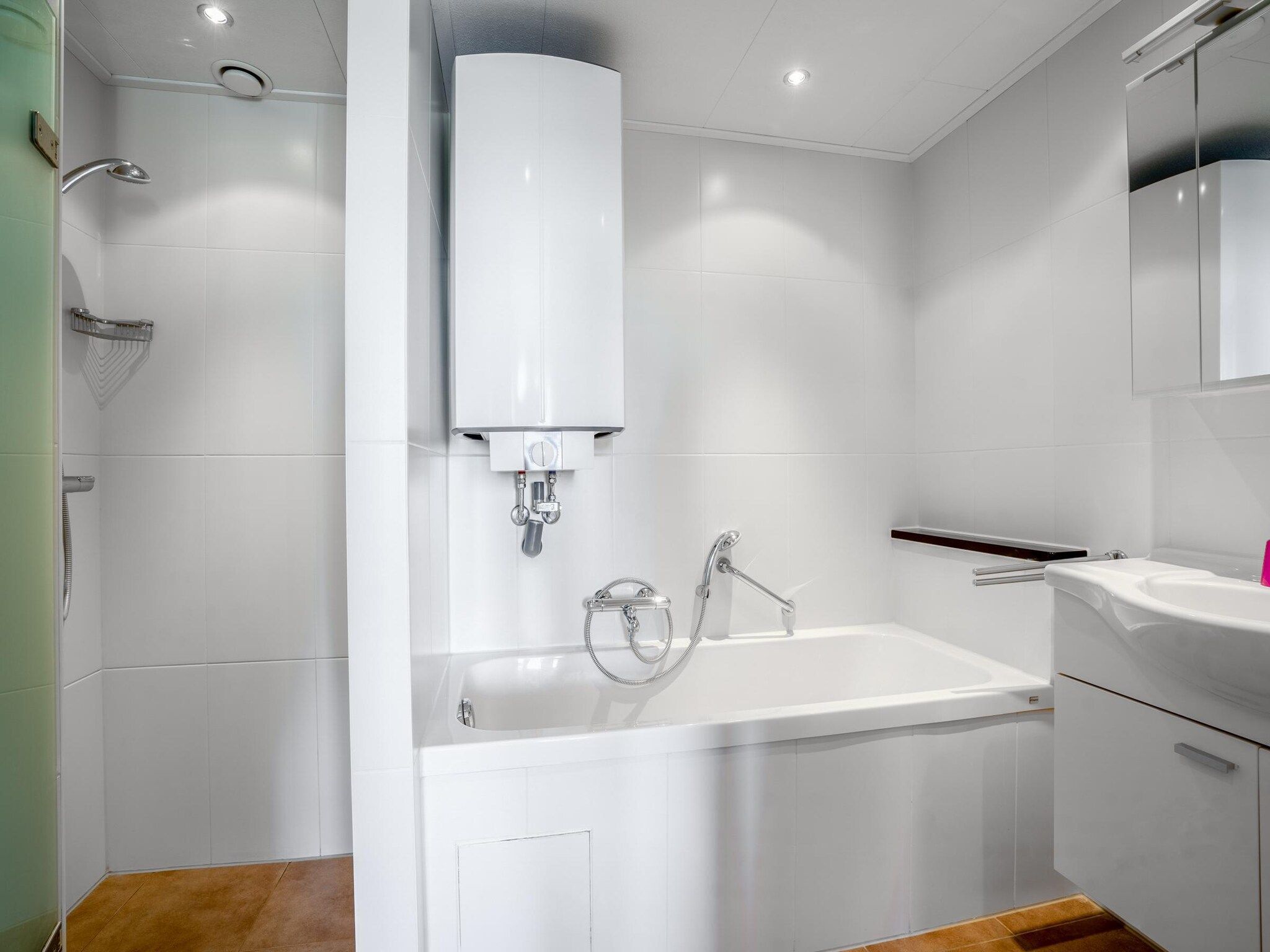 De badkamer van Juliana 122 in De Koog