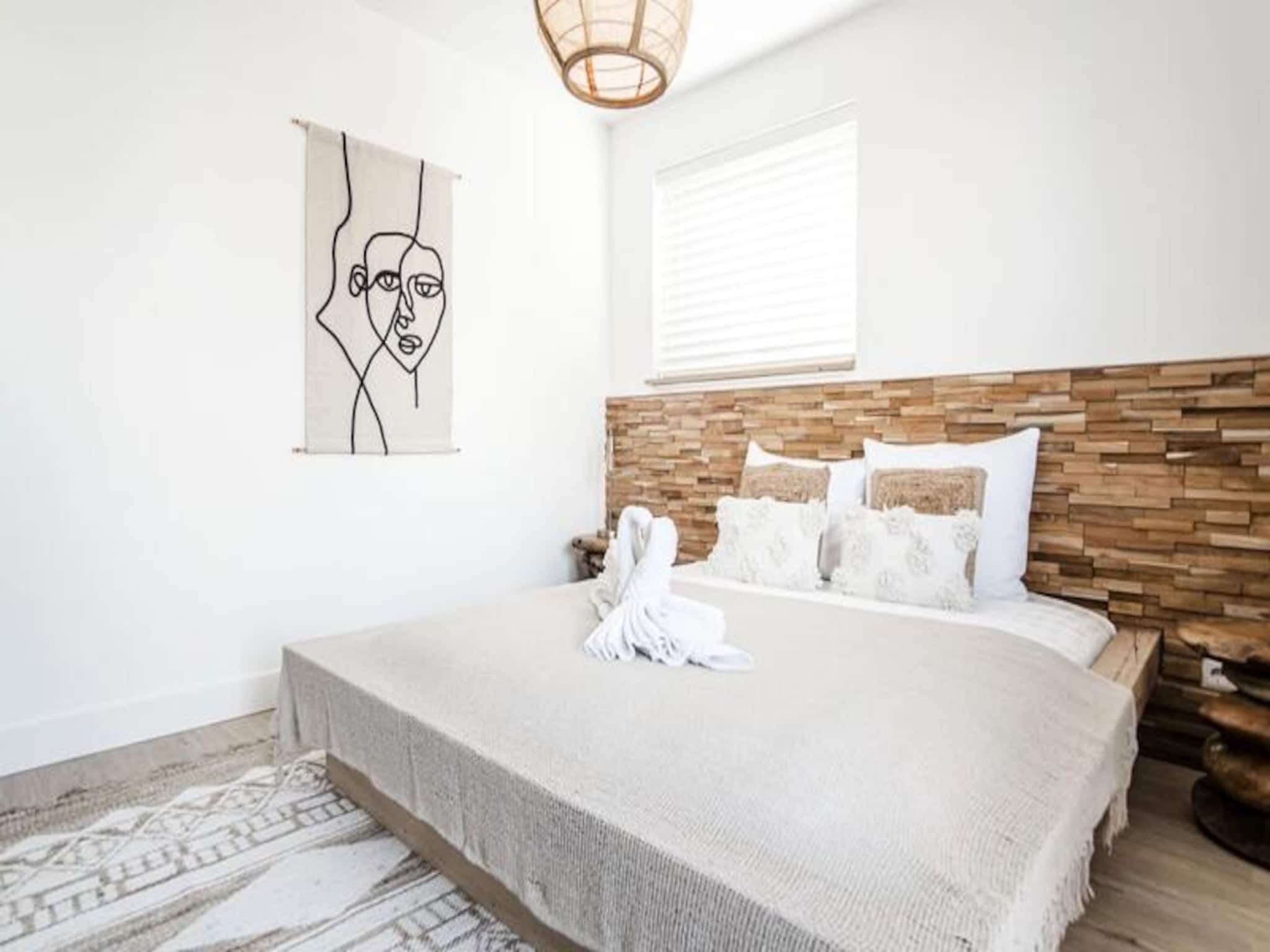 Marley&rsquo;s Beachhouse - Luxury Guest Room With Balcony in Zandvoort - Foto 10 van 25