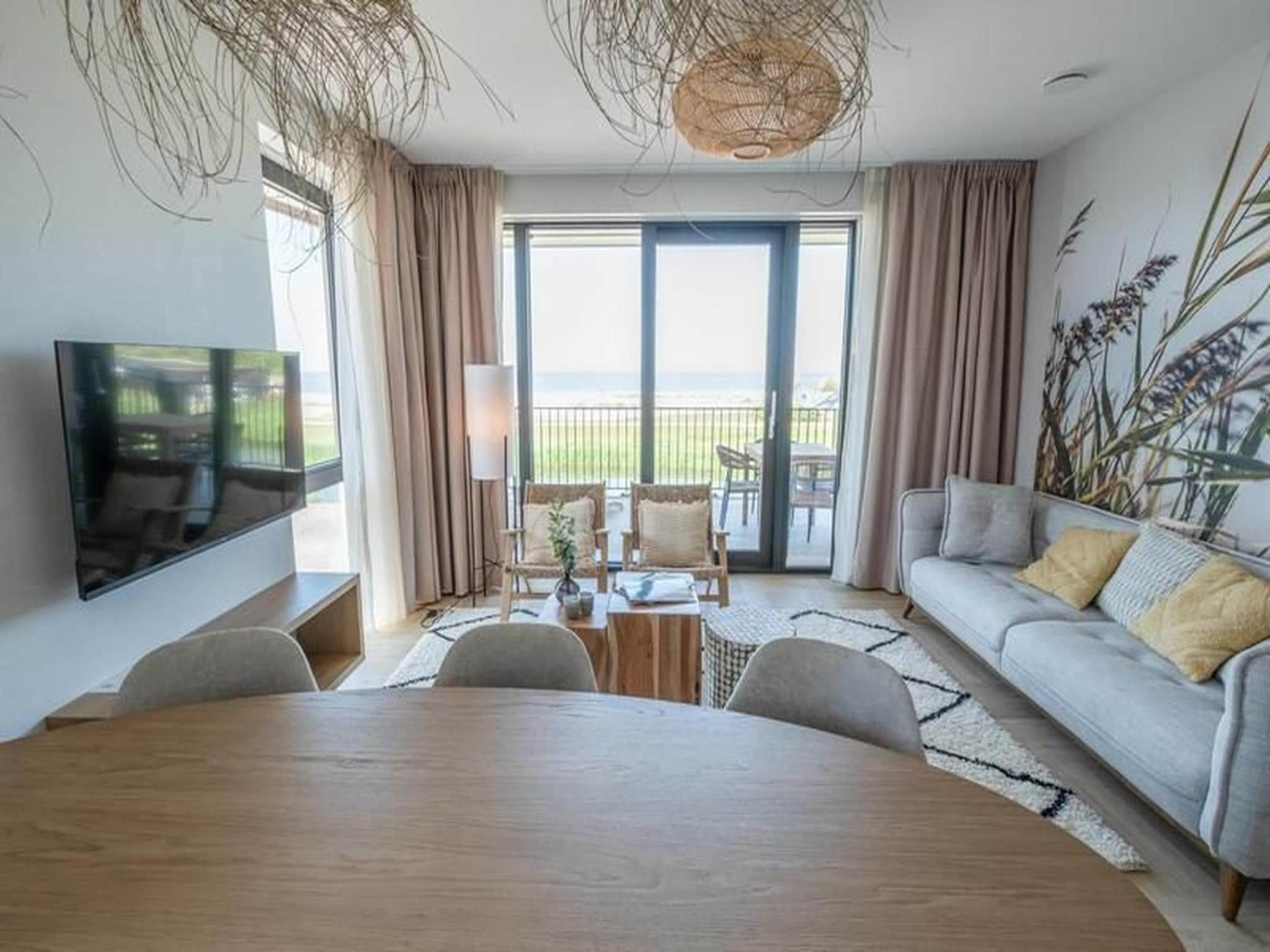 De eetkamer van Luxury Beach Apartment | 4+2 Pers. in Workum
