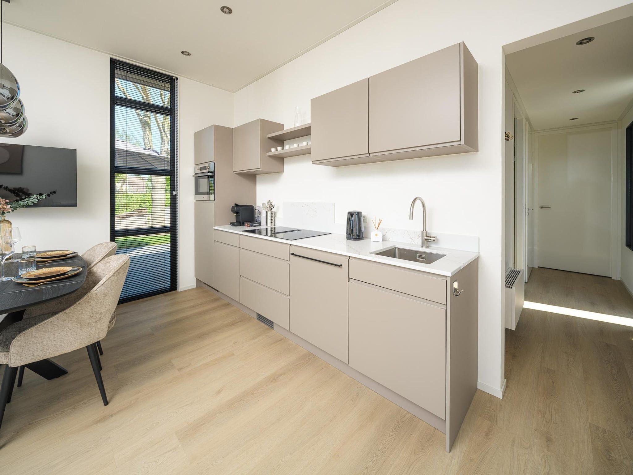 De keuken van Villa Meerzicht | 4 Pers. Sauna in Workum