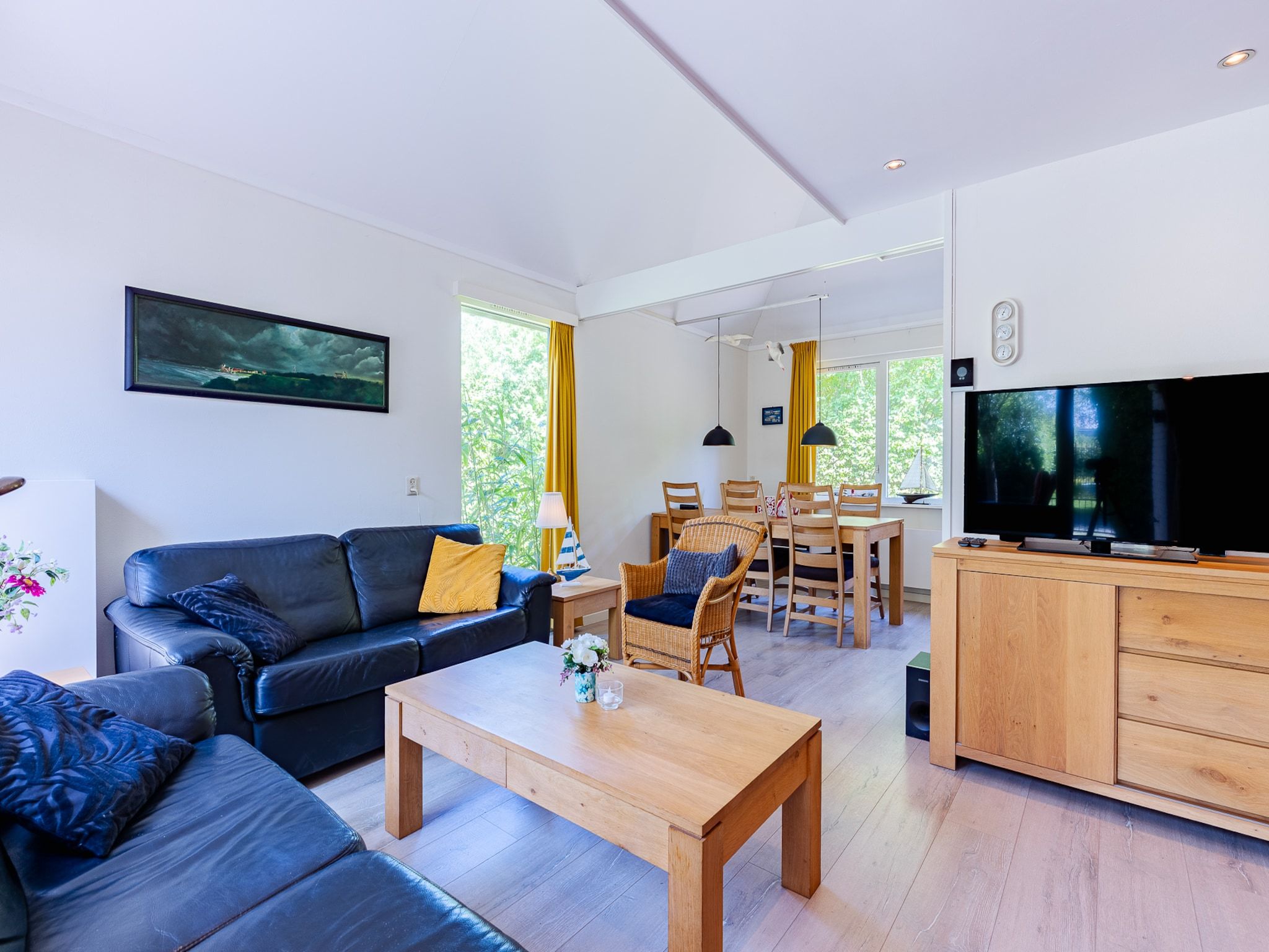 De woonkamer van Vakantiewoning - Westduin 6 I Vlissingen 'Zilt en zand' in Vlissingen