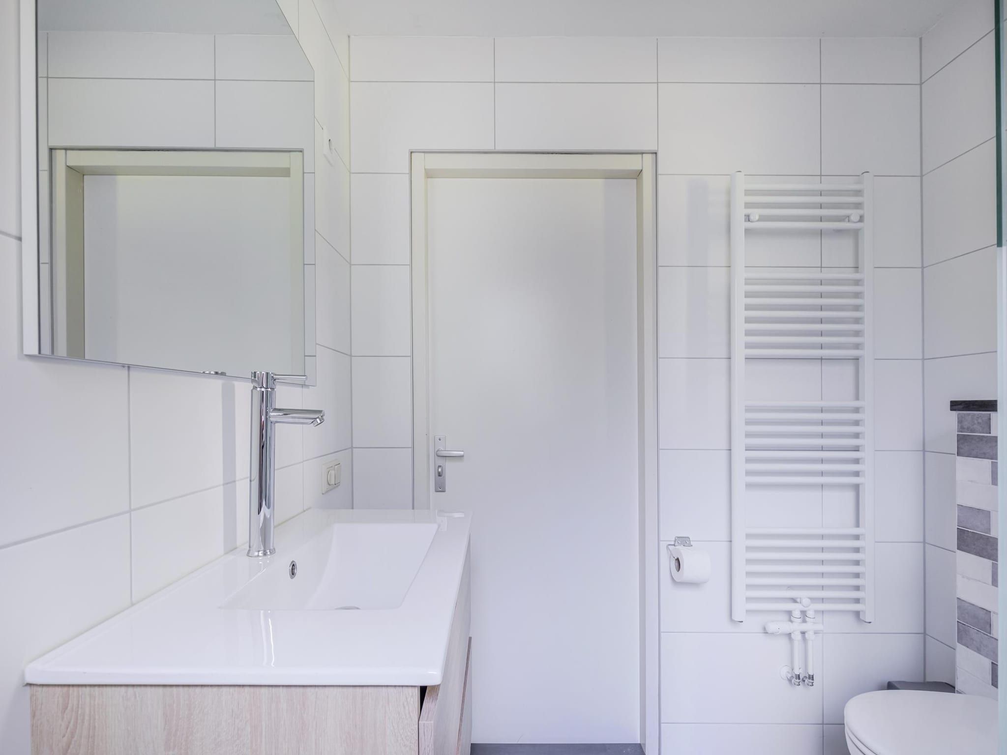 De badkamer van 6 - Persons De Zingende Wilg (copy) (copy) in Ewijk