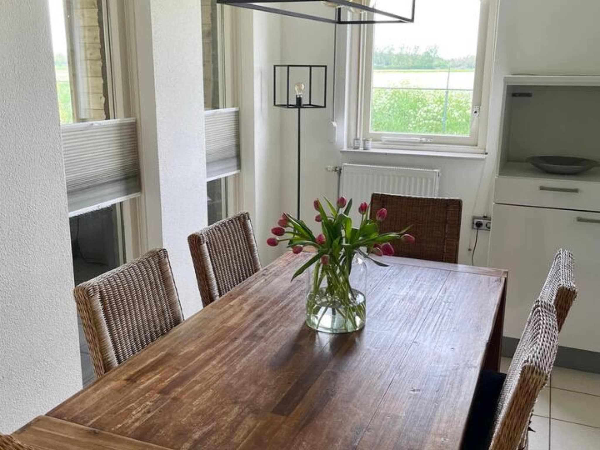 De eetkamer van 6 - Persons Forest Bungalow (copy) in Ewijk